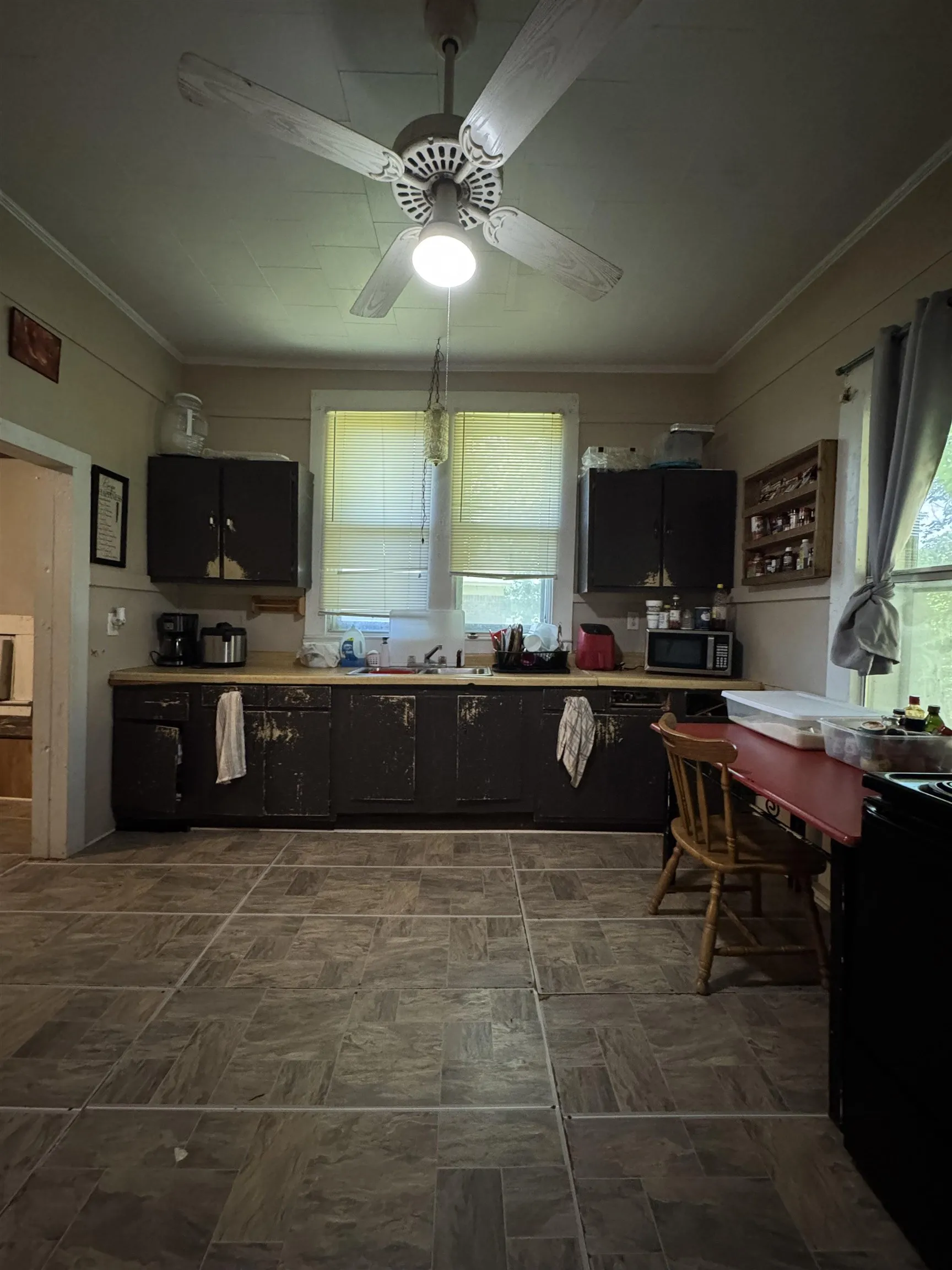 Property at 508 N Pruett - Image 2