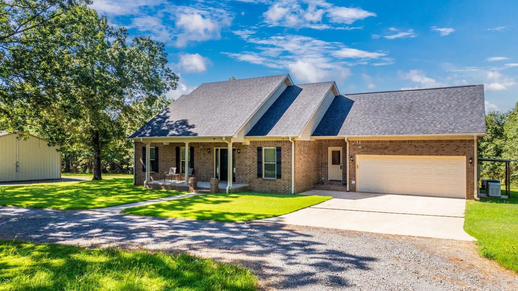 Property at 37  Thomas rd - Image 2