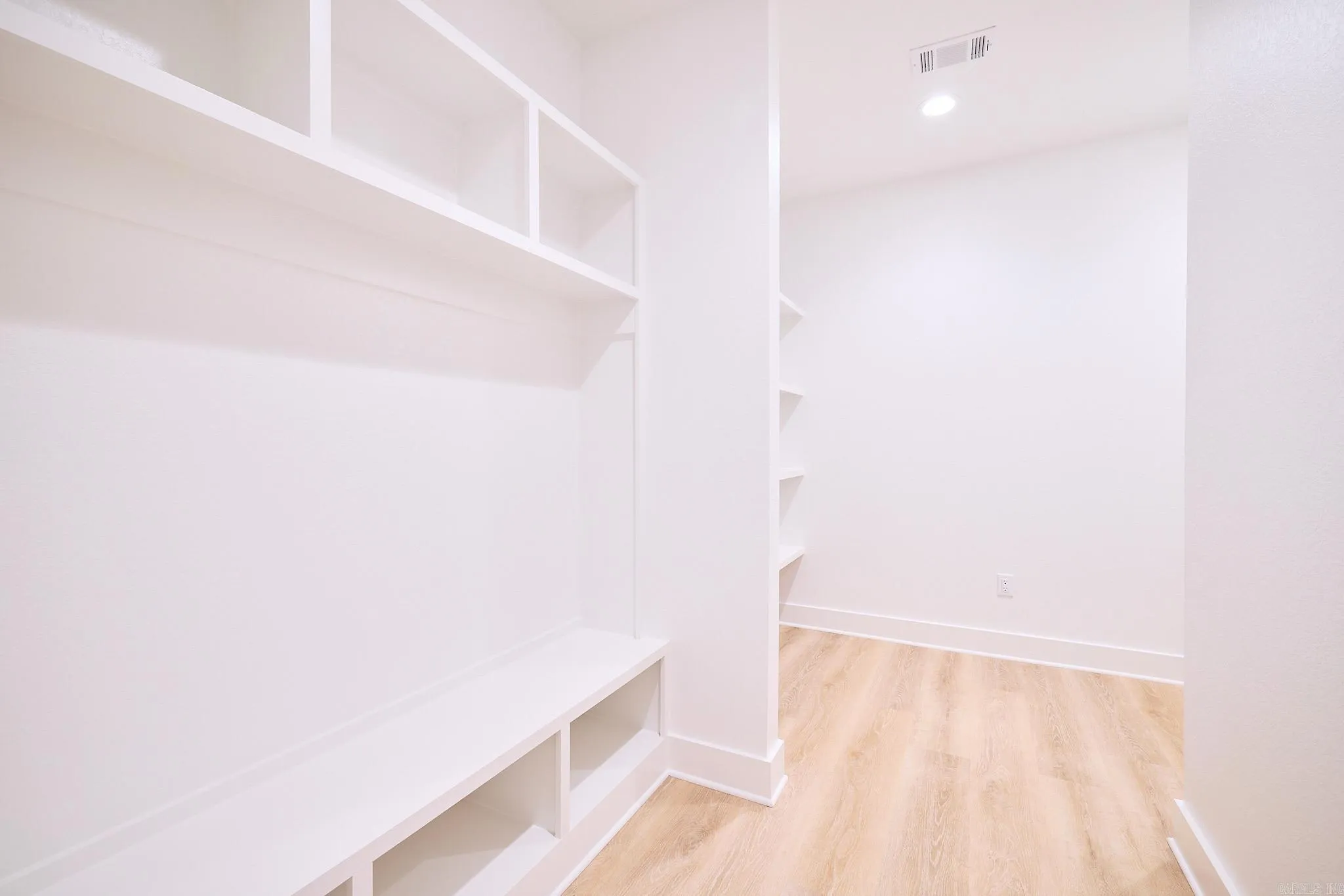 Property at 129  Wildwood forest - Image 30