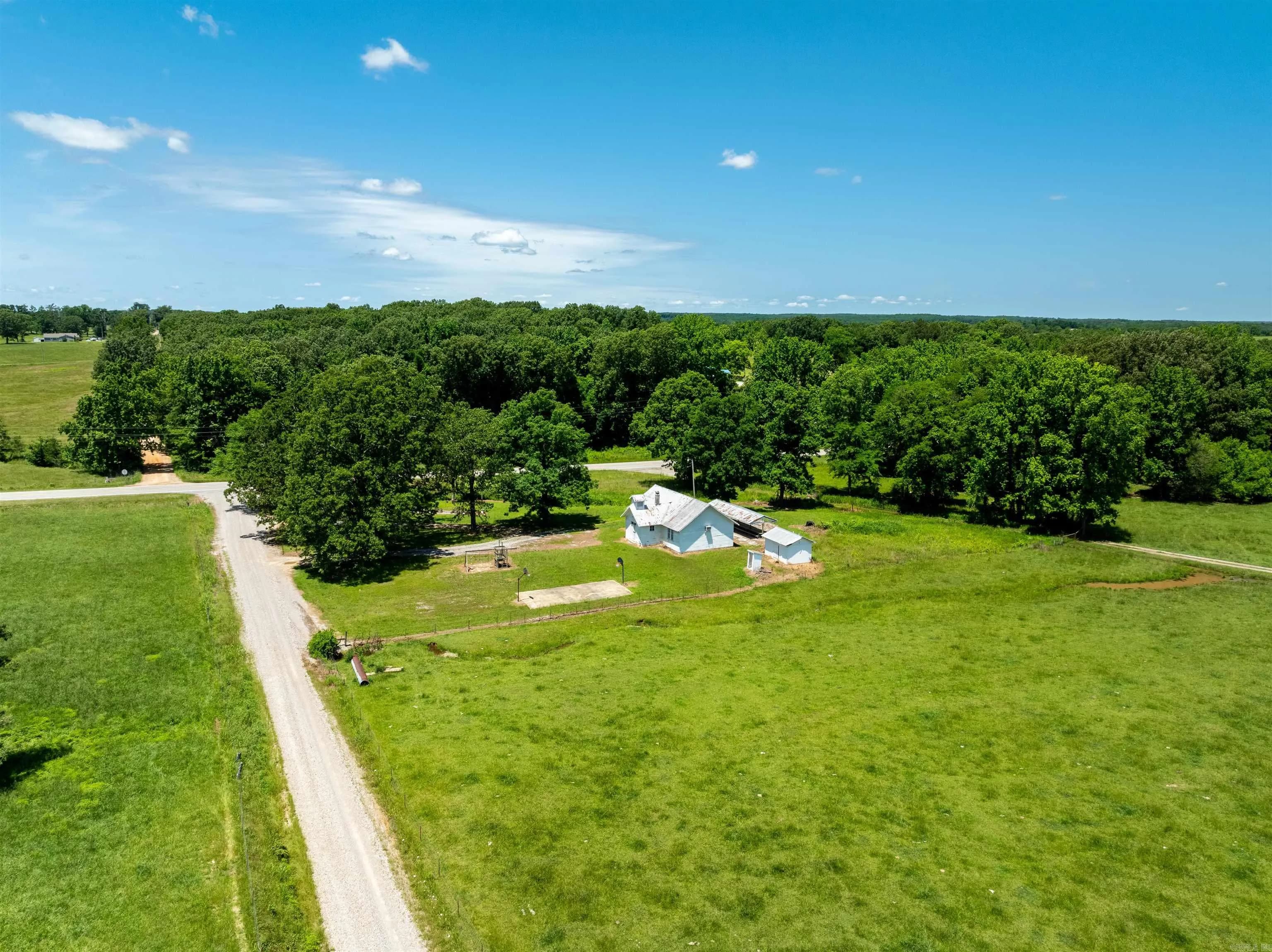 Property at 5  Summerset - Image 2