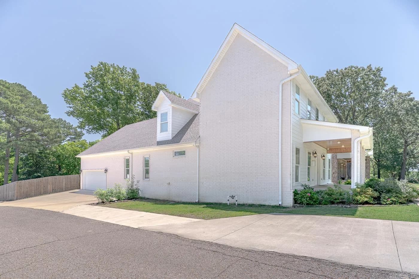 Property at 1500 S Church st - Image 4