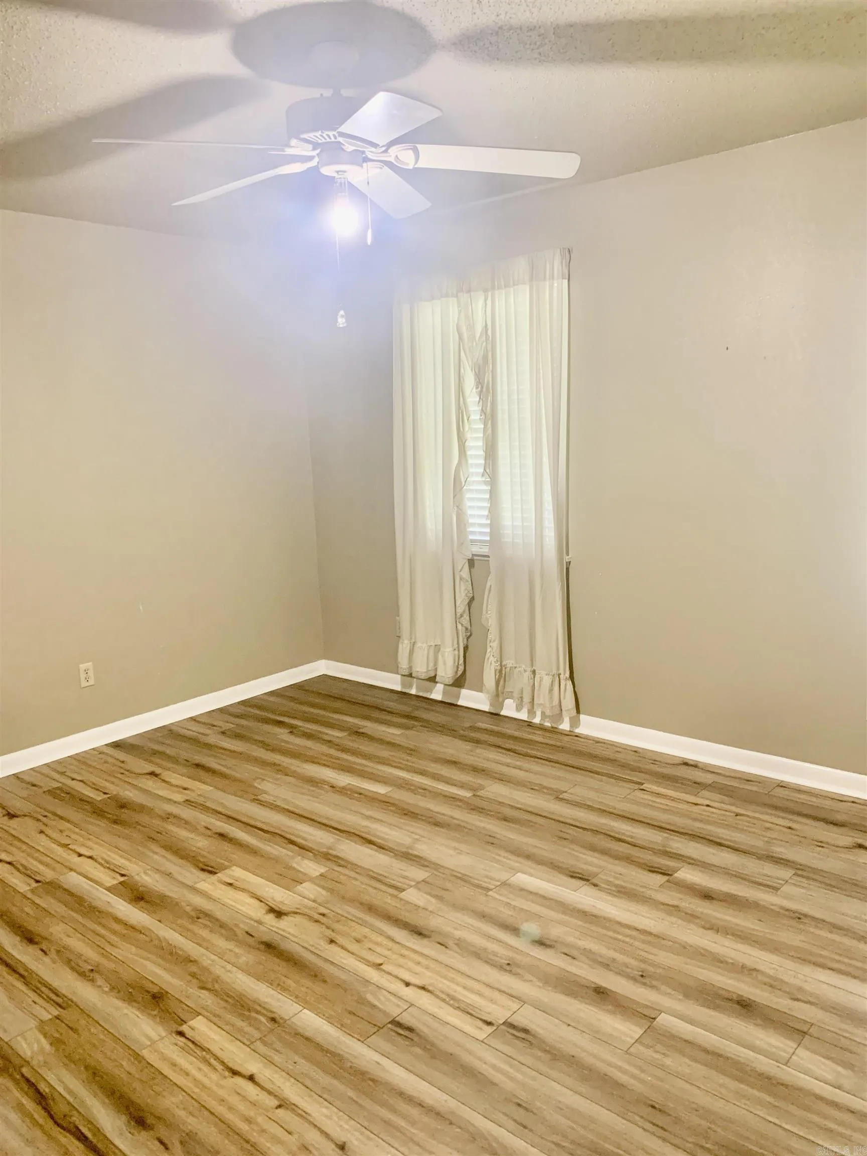 Property at 5405  Dreher - Image 26