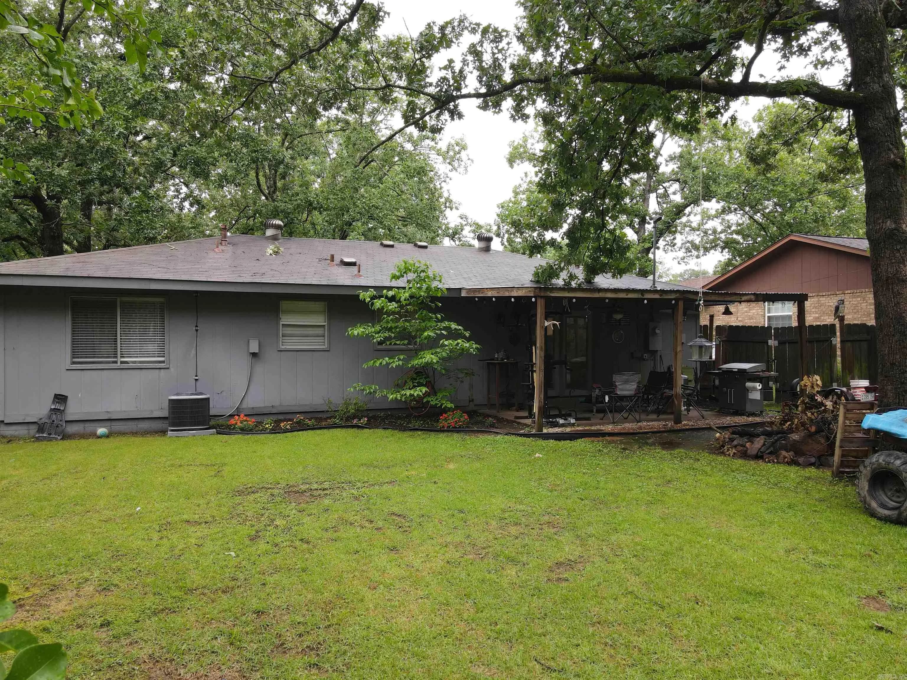Property at 8626  Woodridge - Image 14