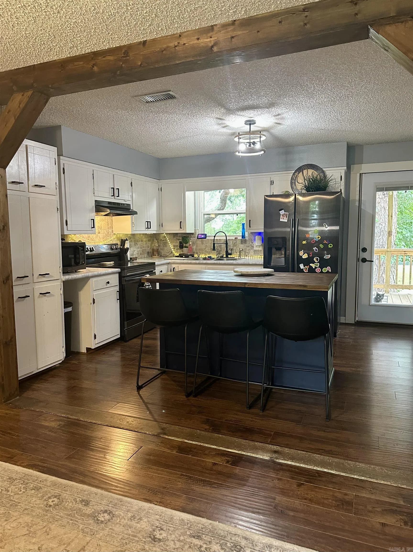 Property at 103  Liberty - Image 5