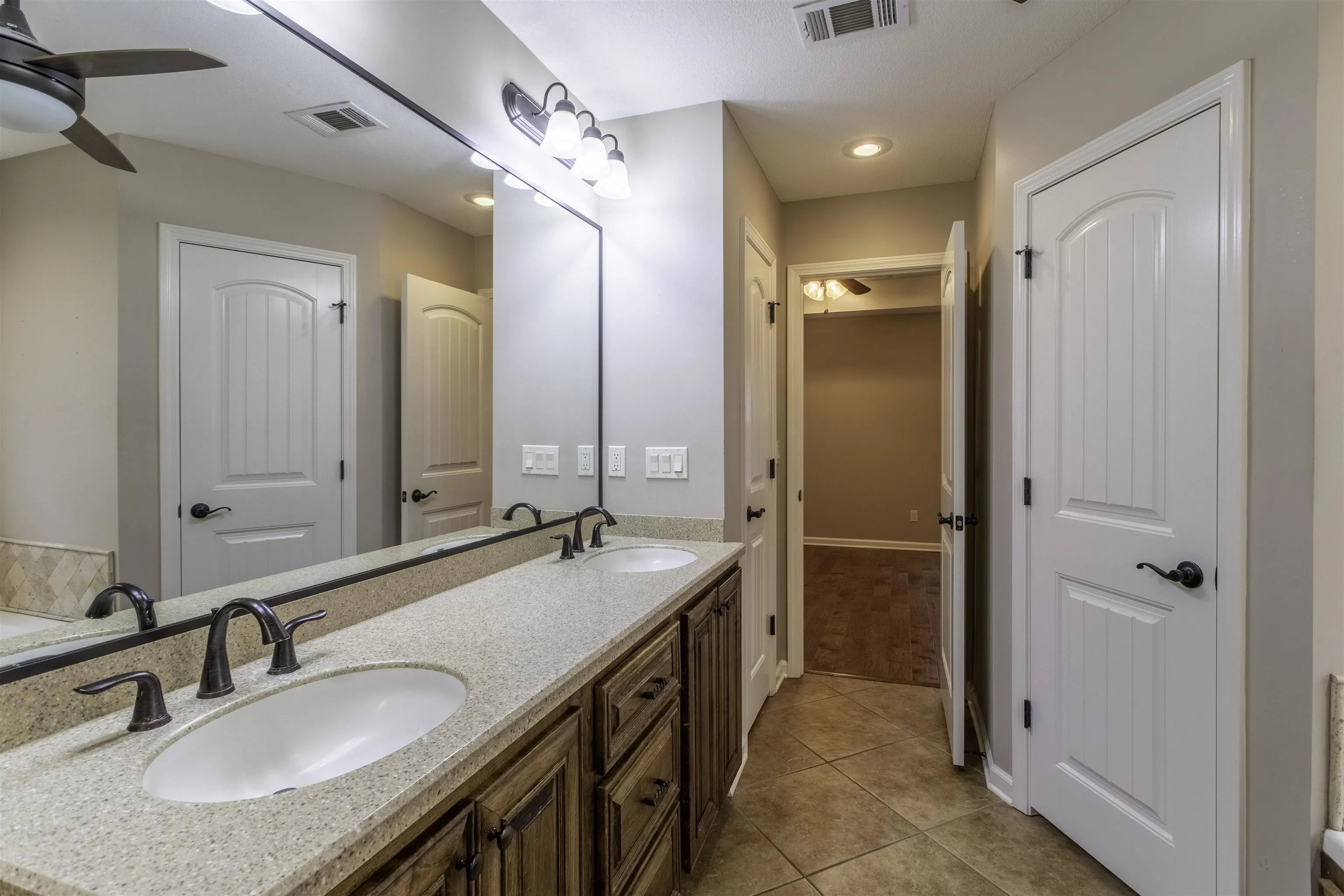 Property at 478  Whitestone dr - Image 21
