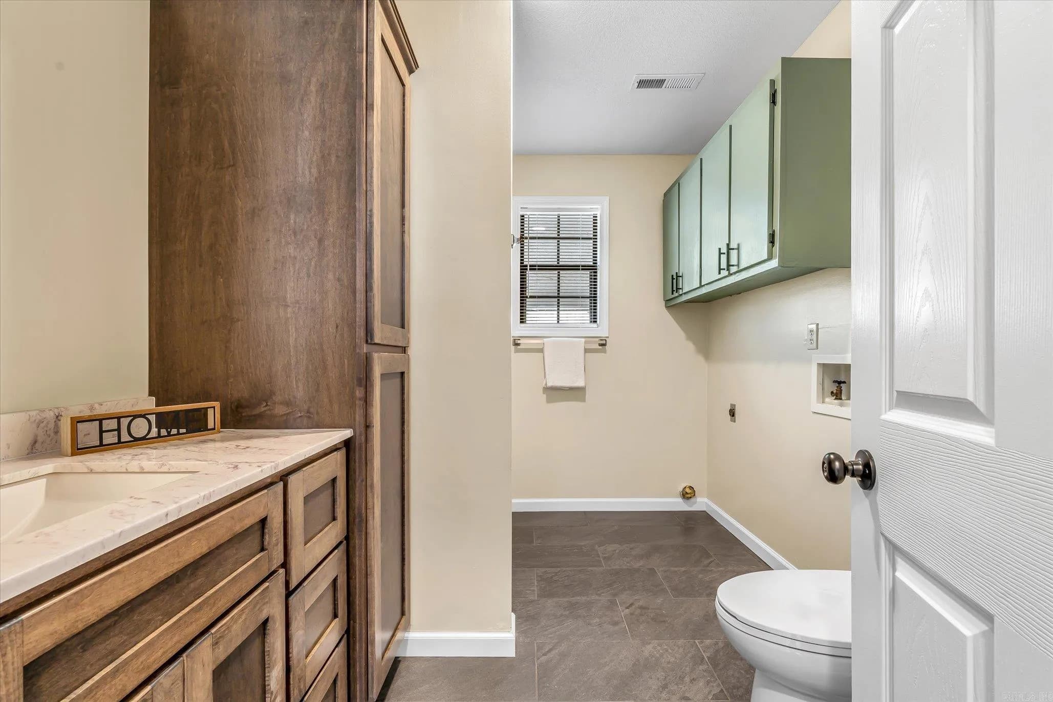 Property at 202 S 14th ave. - Image 5