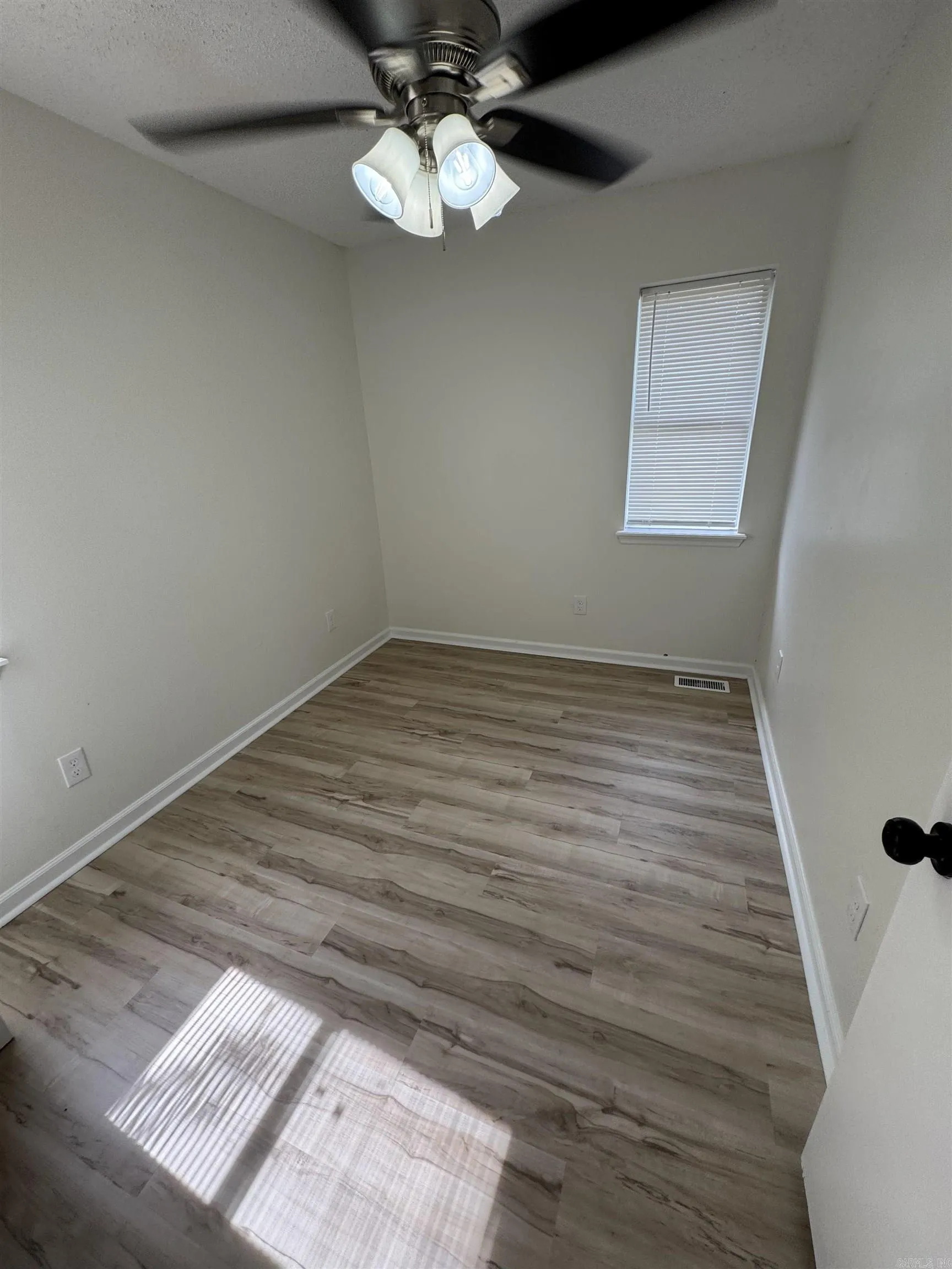 Property at 75  Sycamore - Image 24