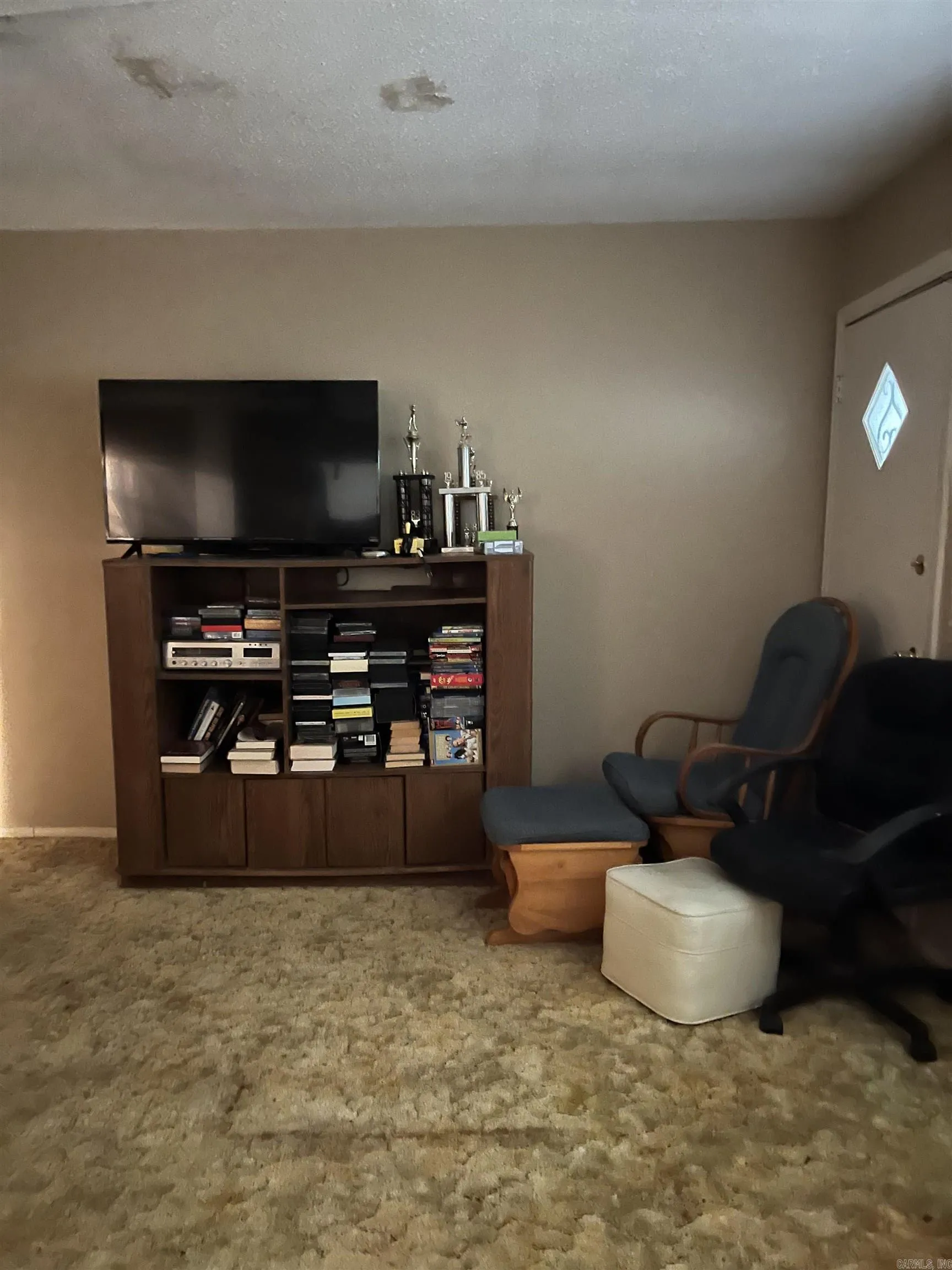 Property at 720  Depot - Image 13