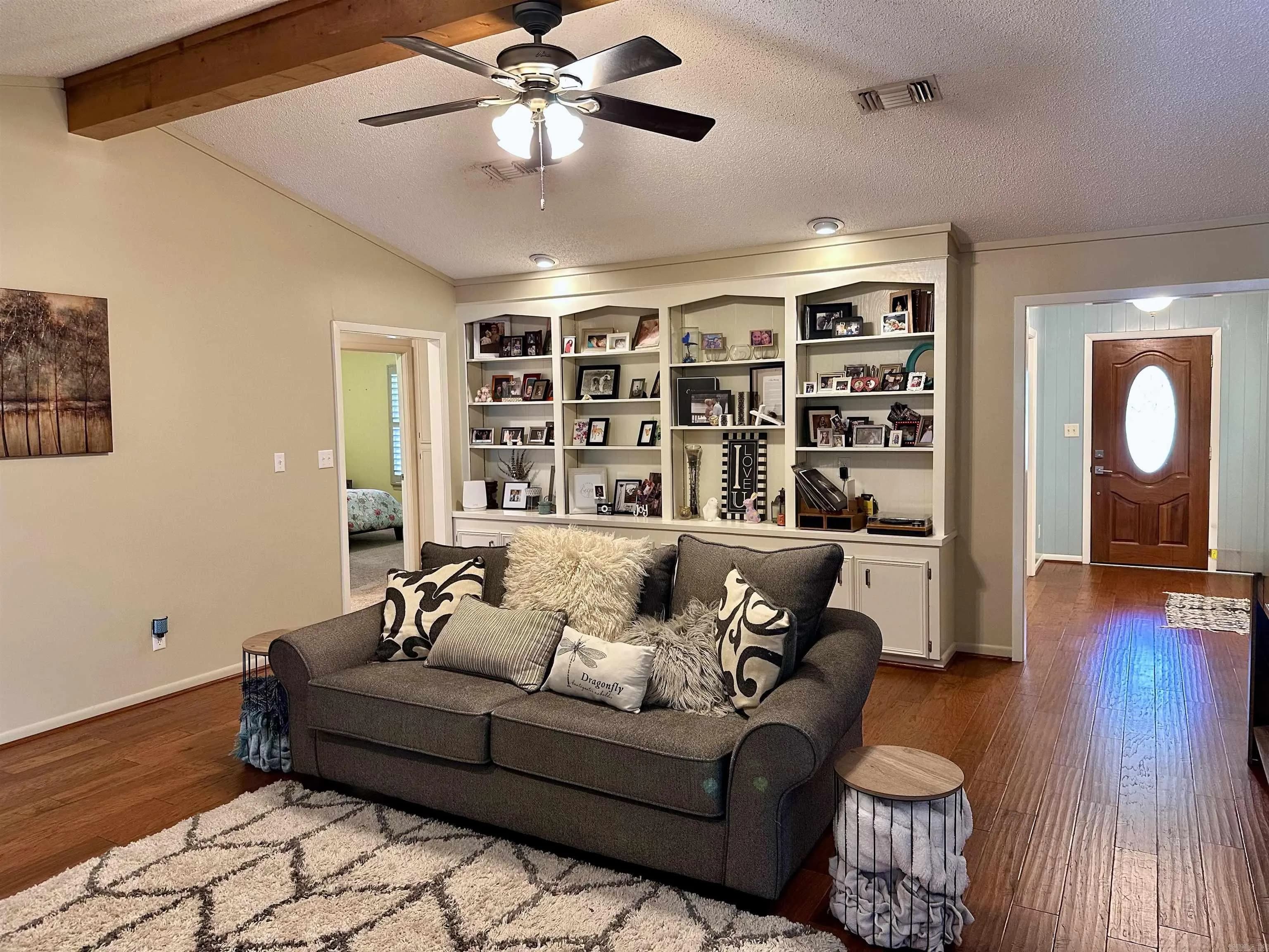 Property at 715  Cedarwood - Image 21