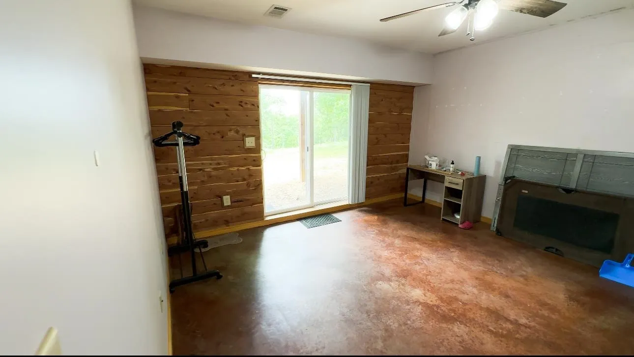 Property at 231  Burkwood trail - Image 19