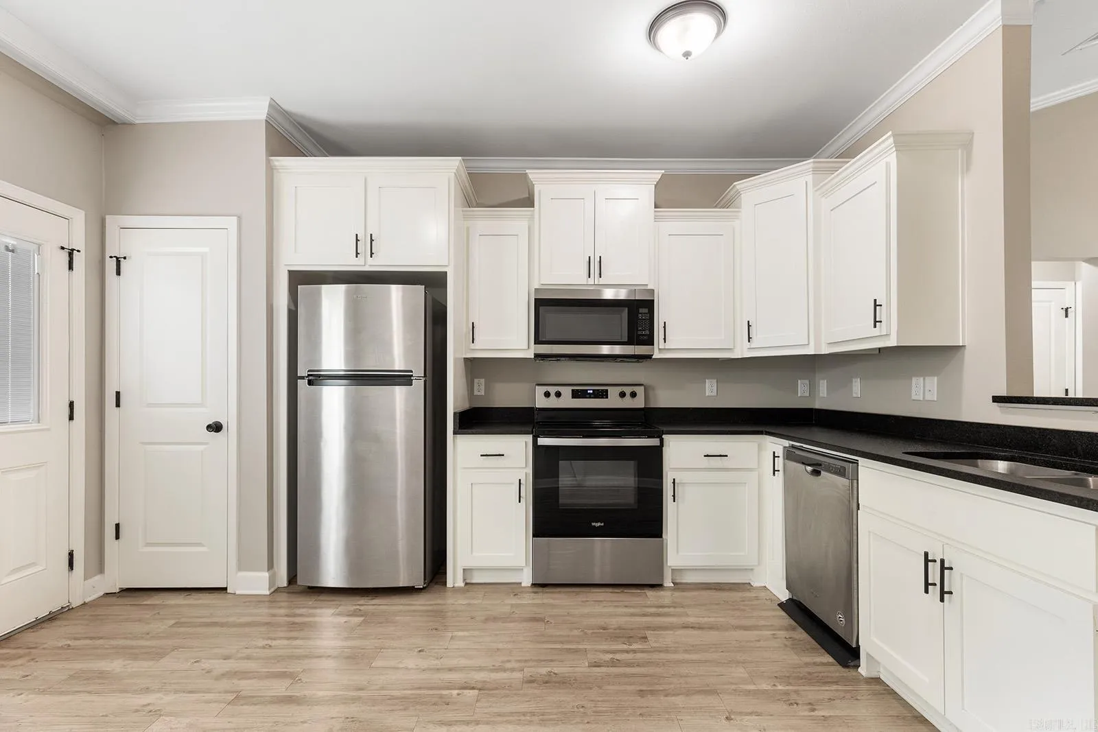 Property at 33  Woodhaven - Image 11