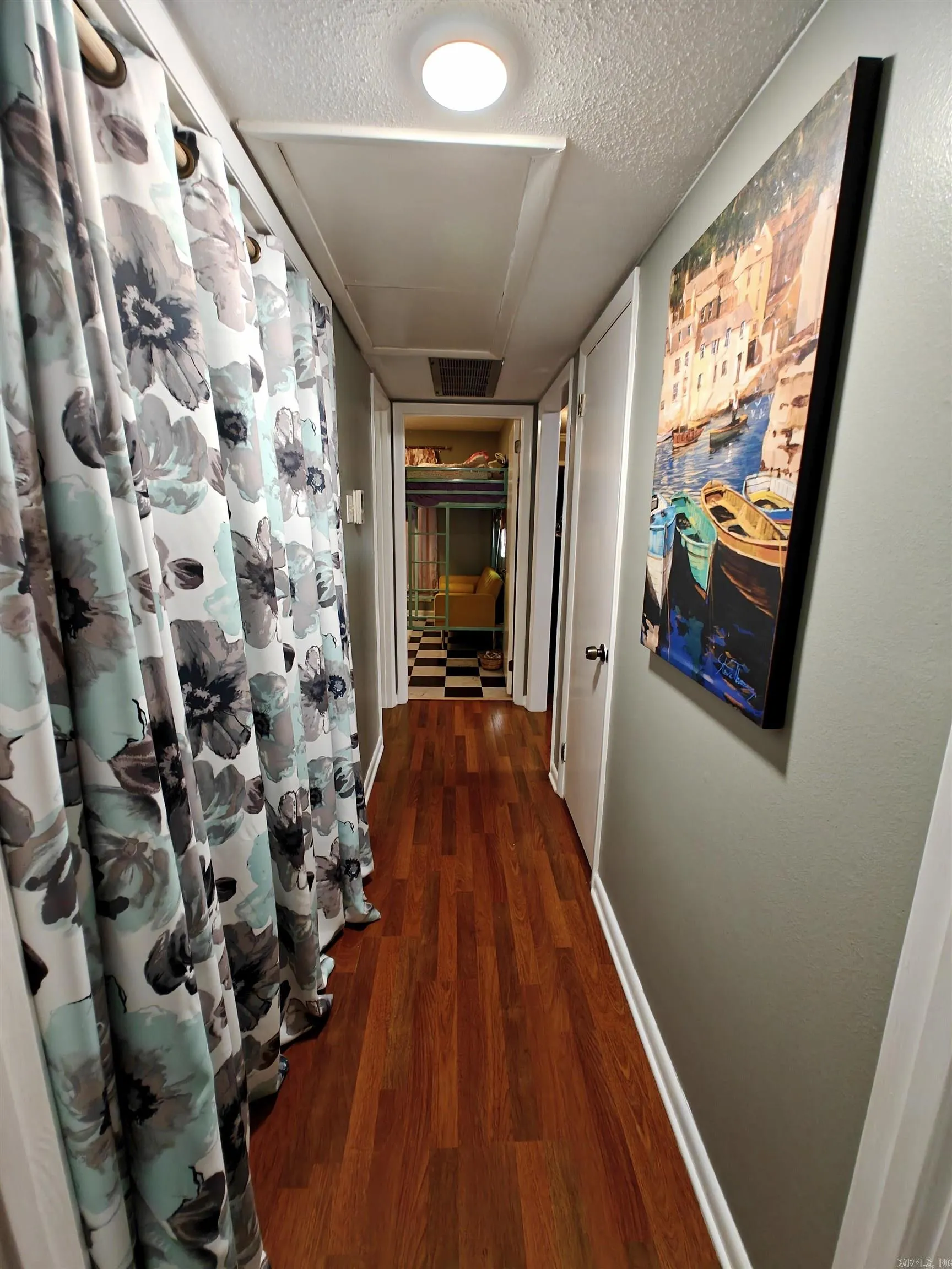 Property at 12  Wickford - Image 28