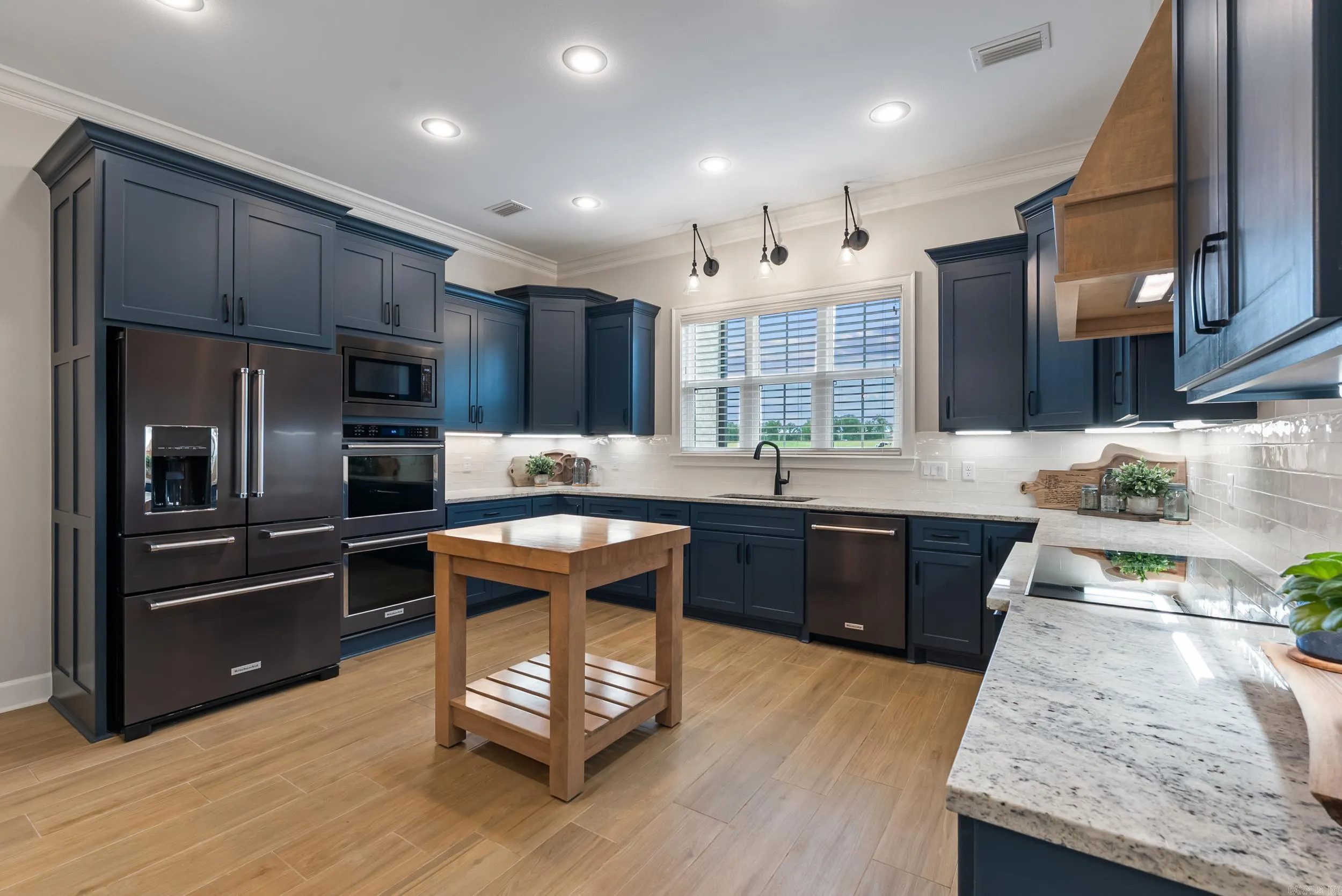 Property at 84  Bethlehem - Image 13