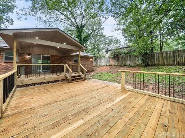 Property at 101  Southern hills - Image 2