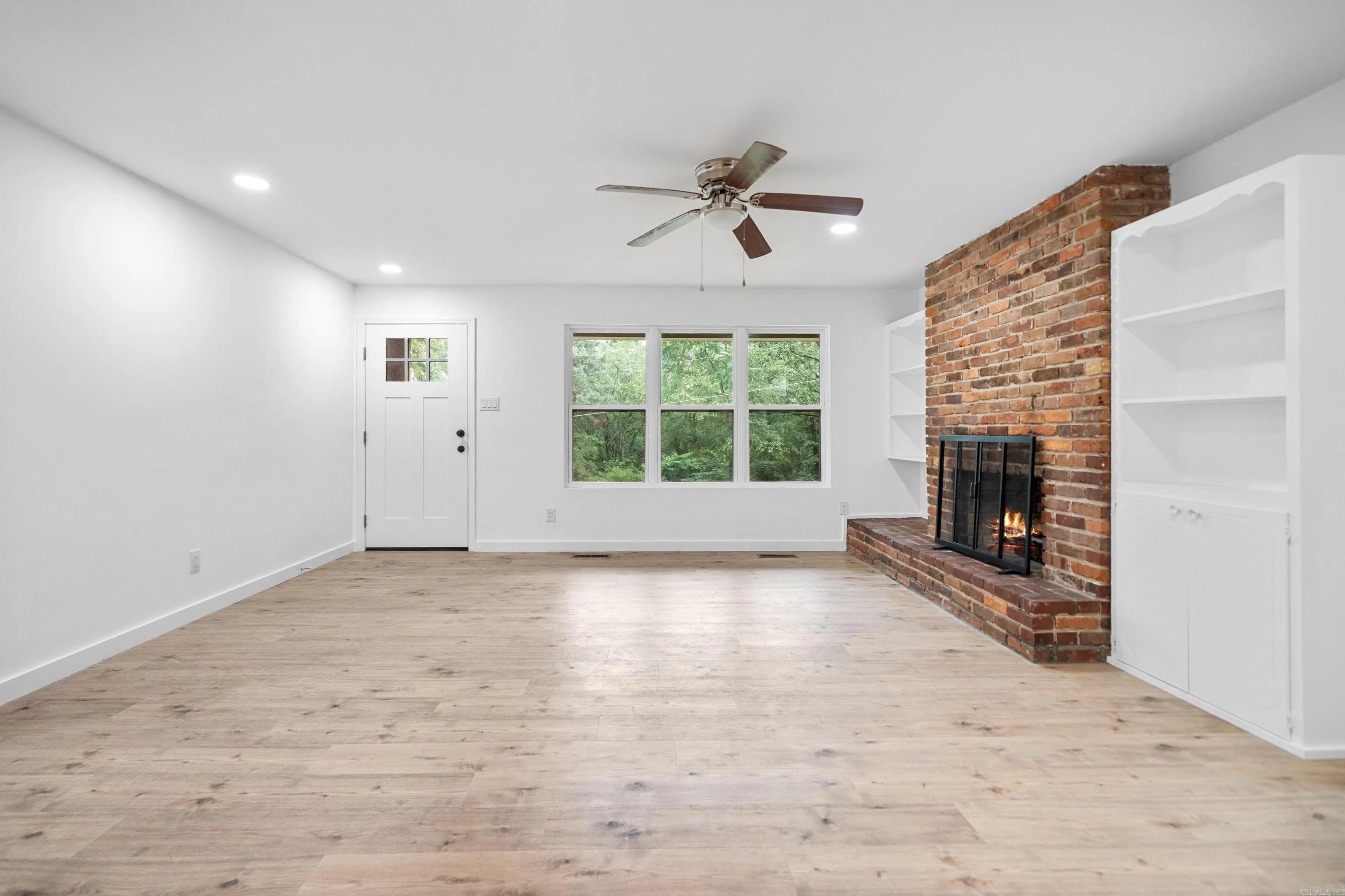 Property at 101  Southern hills - Image 10