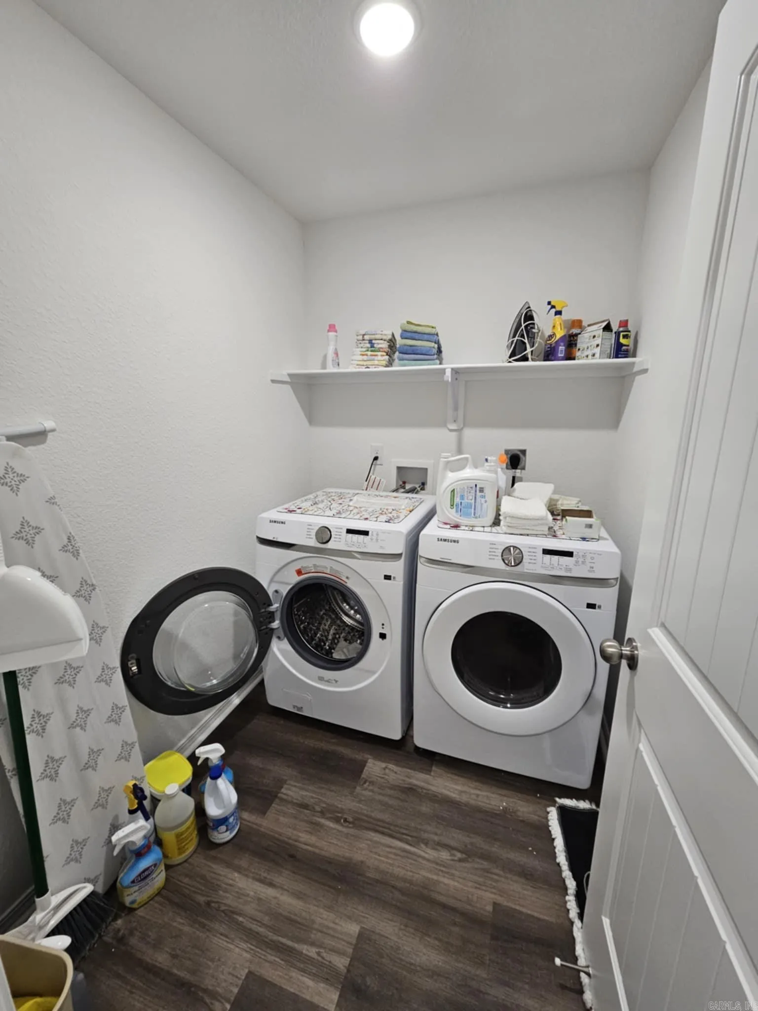 Property at 305  Rooster - Image 25