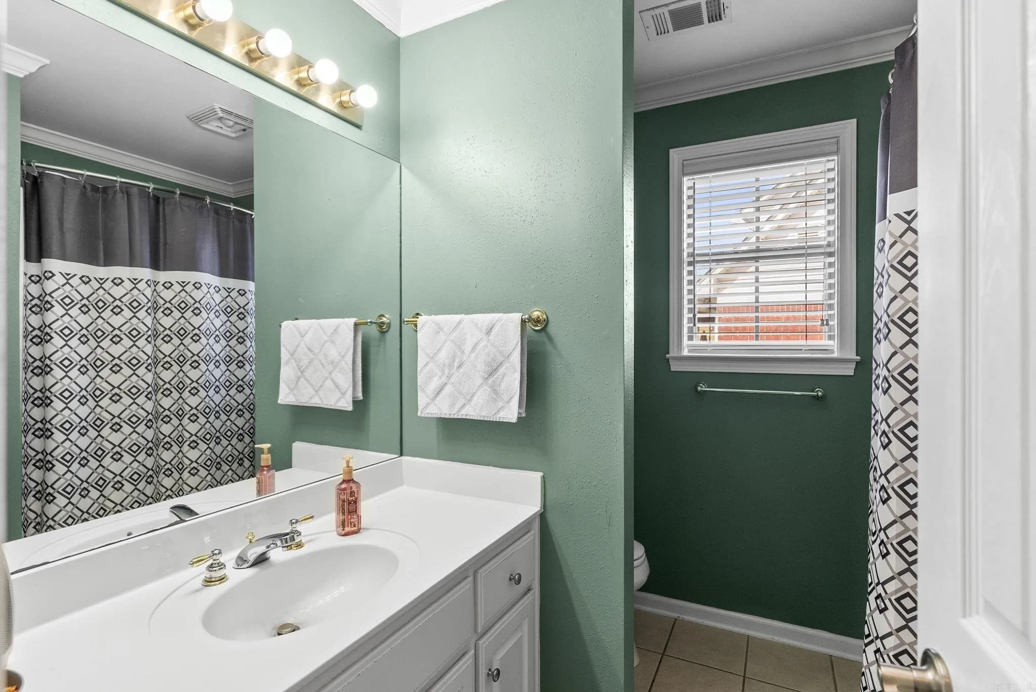 Property at 4  Ouachita - Image 55