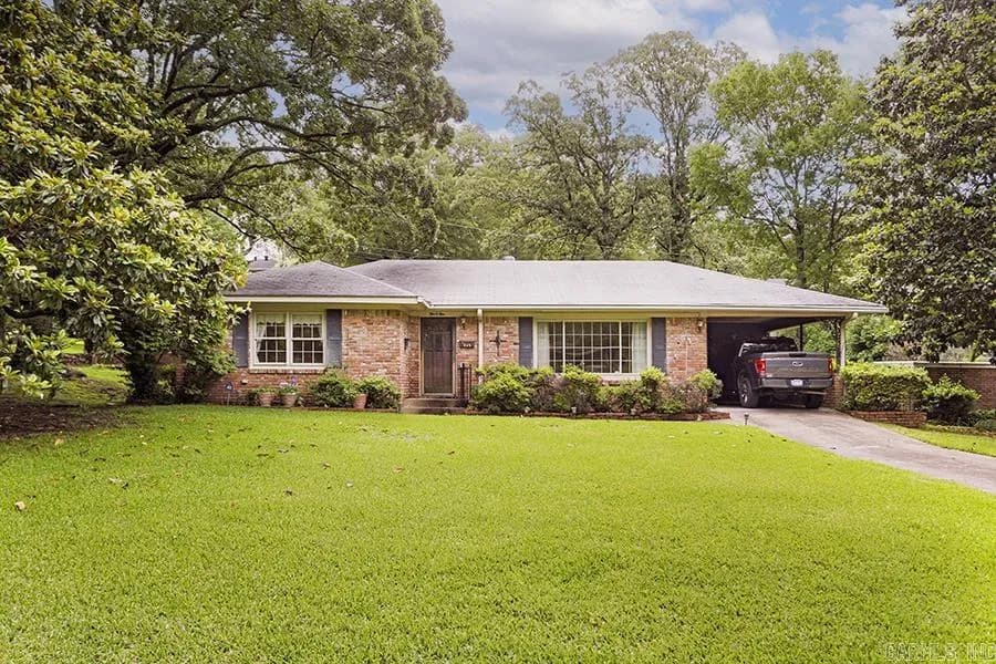 Property at 505  Shamrock - Image 1