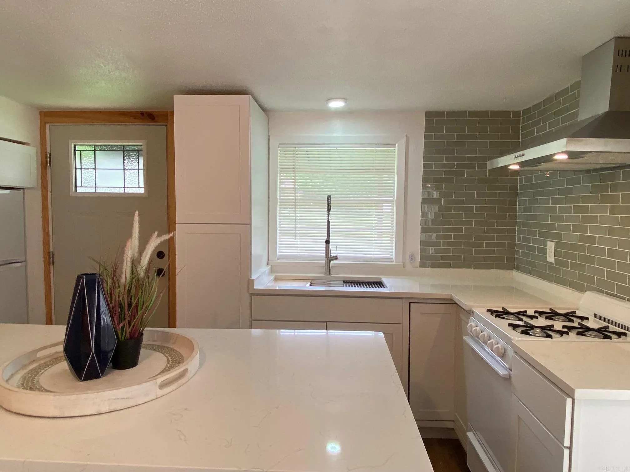 Property at 810 N Pear - Image 3