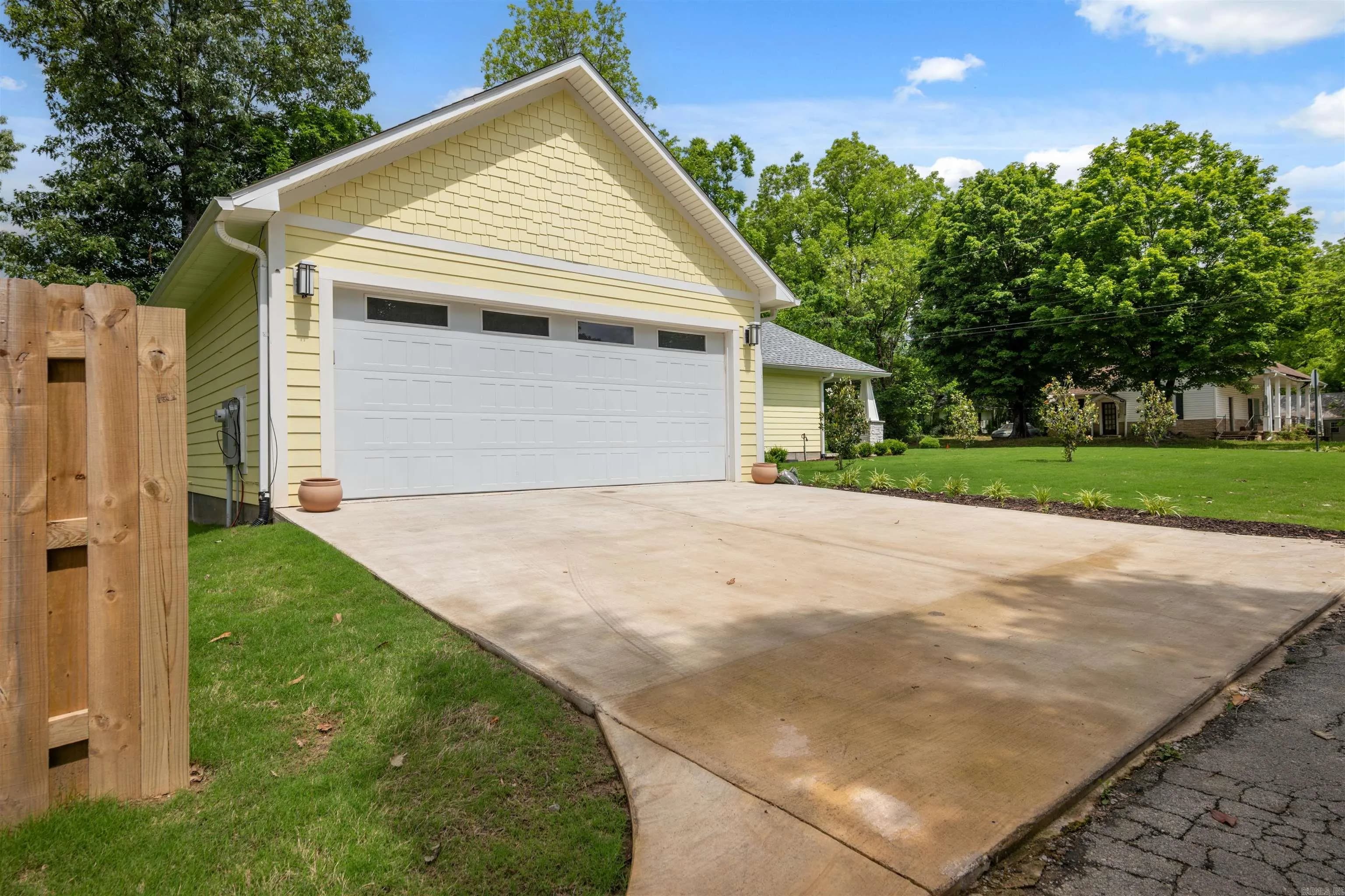 Property at 299  Basin - Image 35