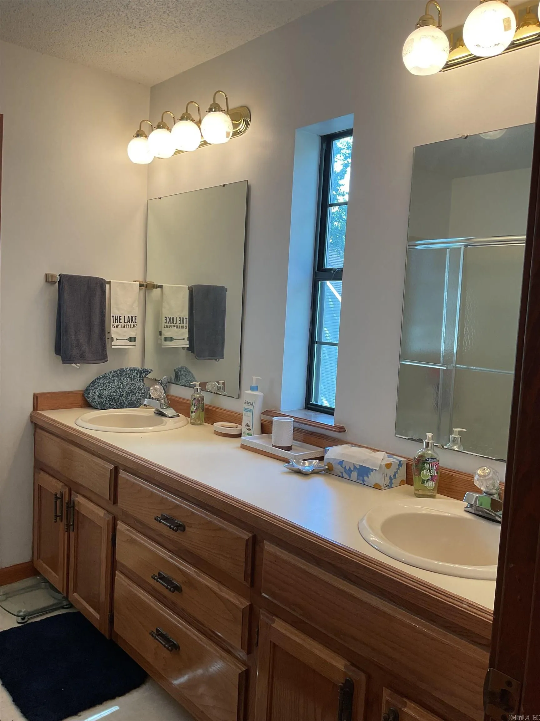 Property at 235  Sylvan - Image 25