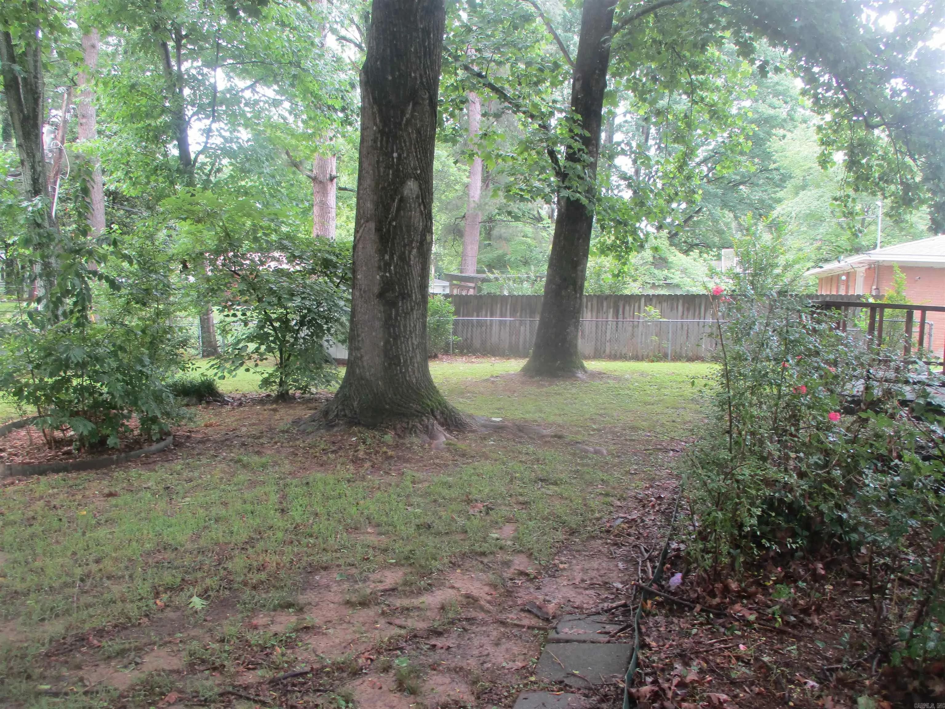 Property at 905  Merritt - Image 5