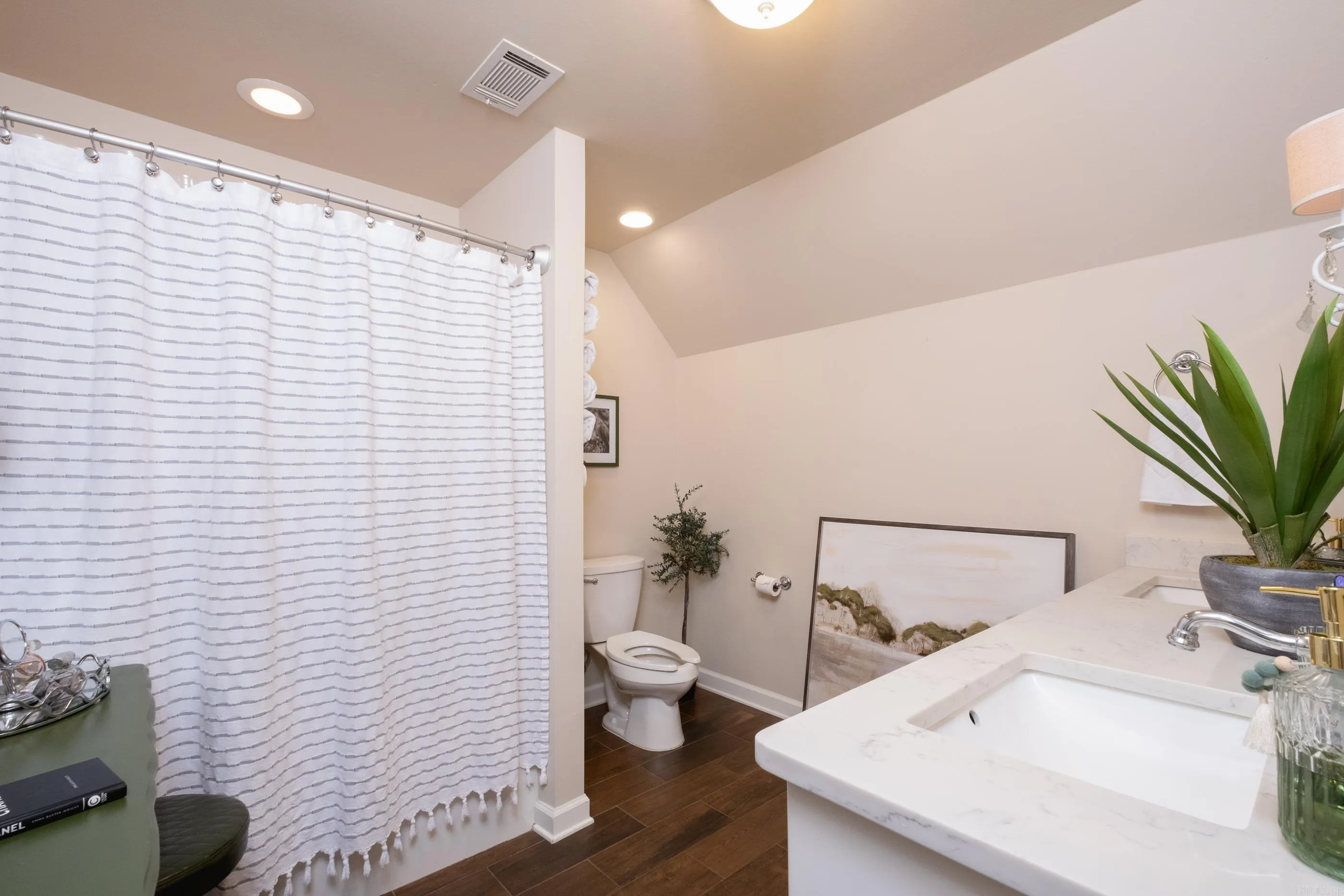 Property at 1717  North harrison - Image 46