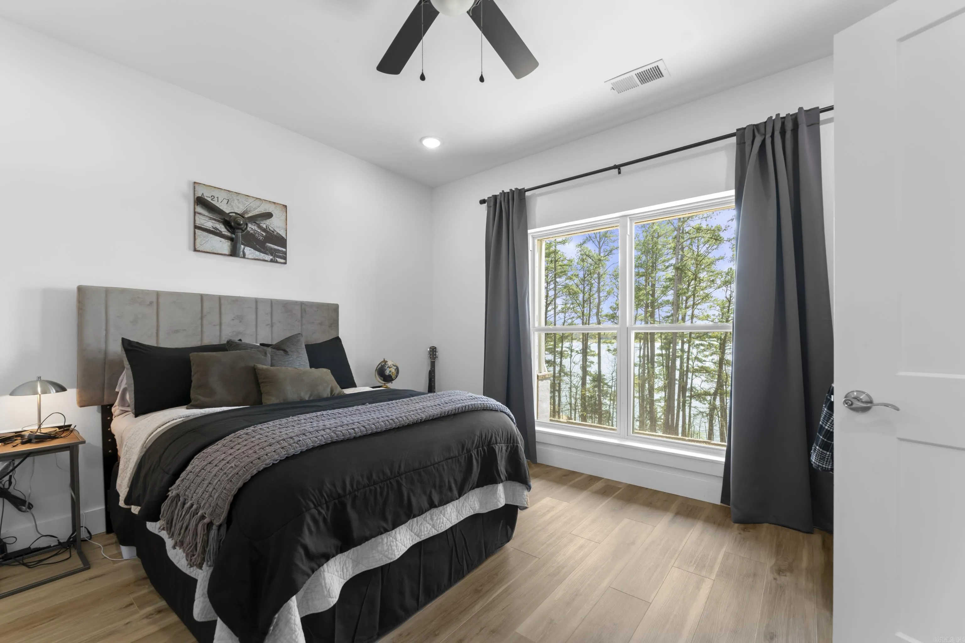 Property at 500  Island shores dr. - Image 31