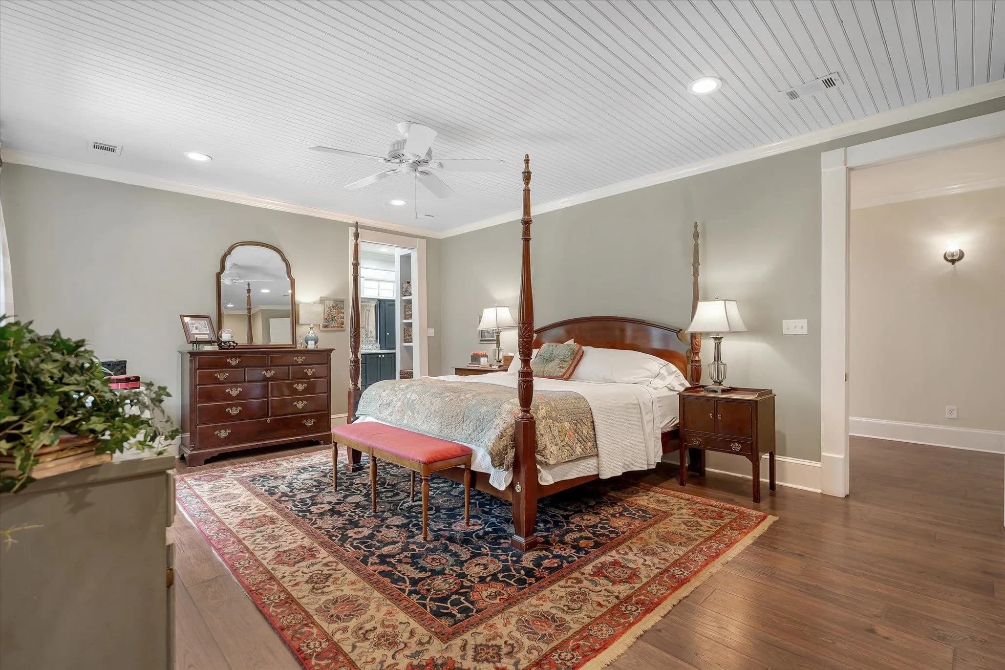 Property at 1235  Haven - Image 24