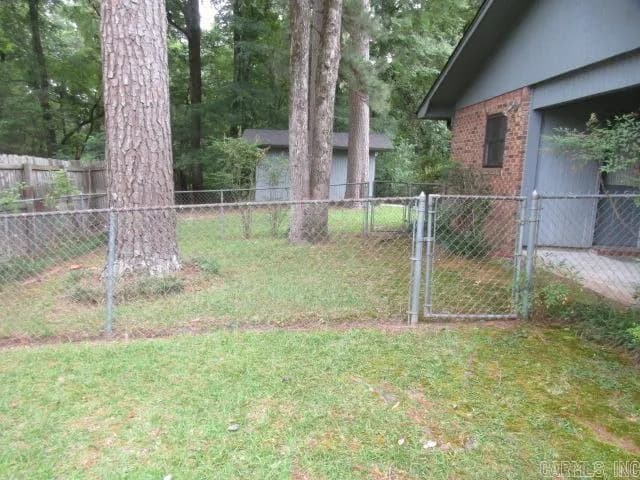Property at 7506 S Pinewood - Image 4