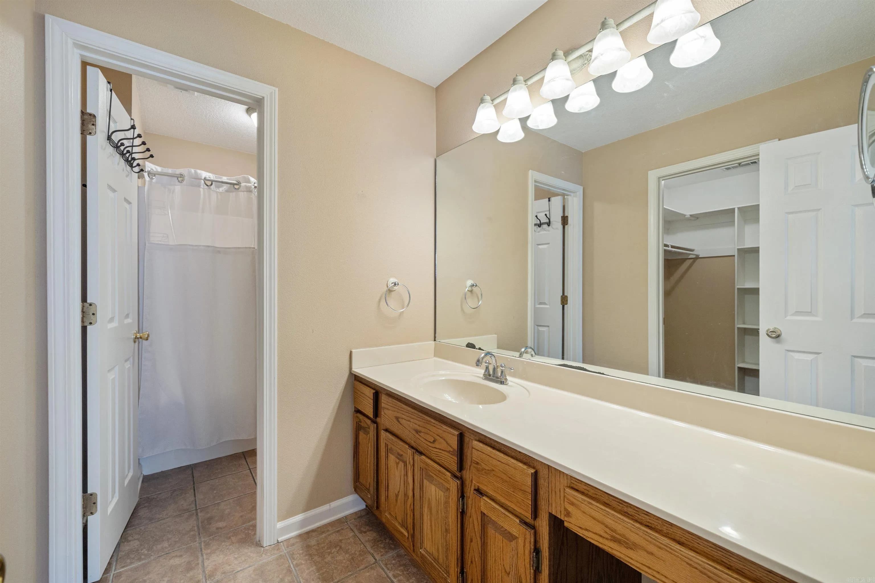 Property at 21850  Mountain maple - Image 14