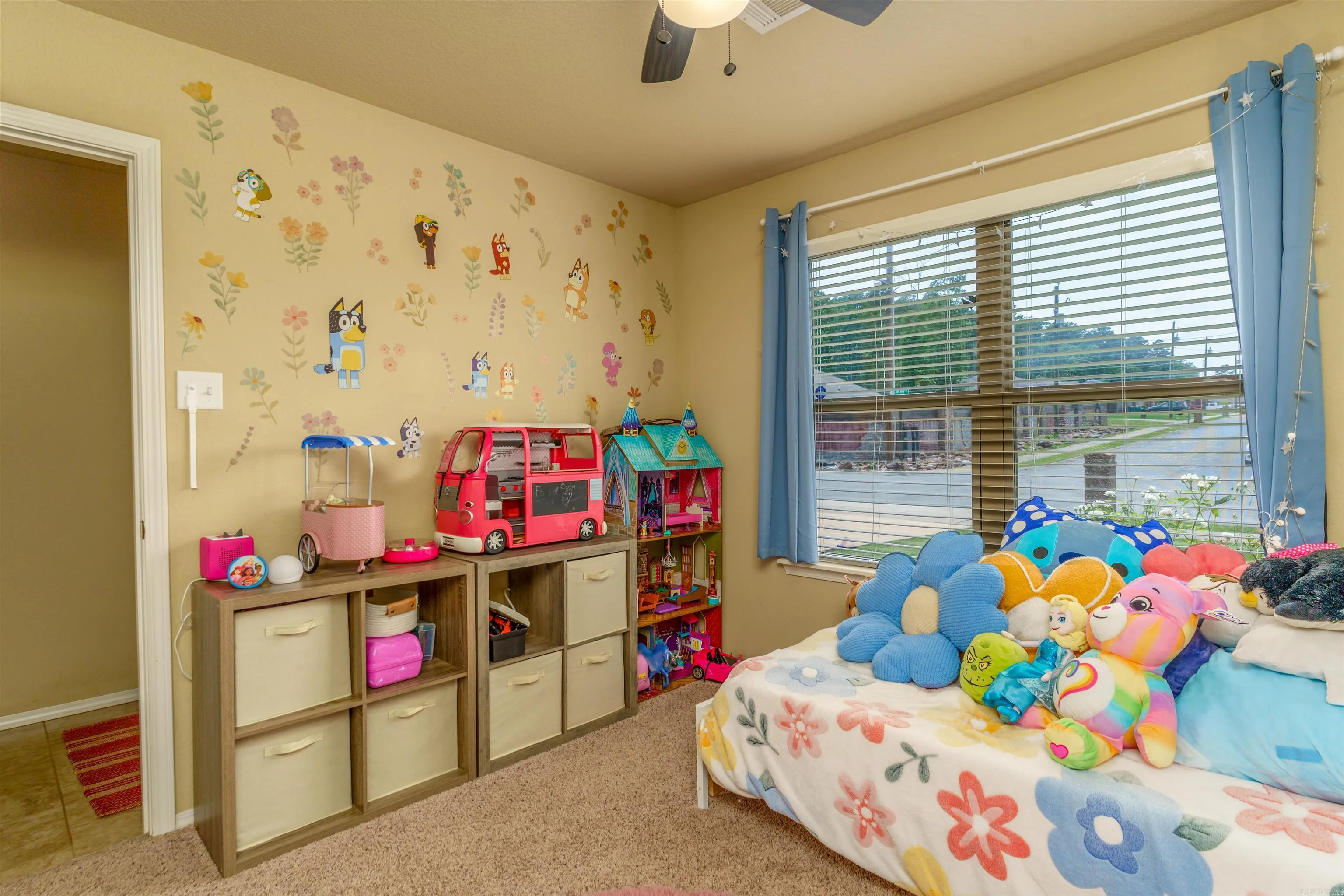 Property at 1210  Matehuala - Image 14