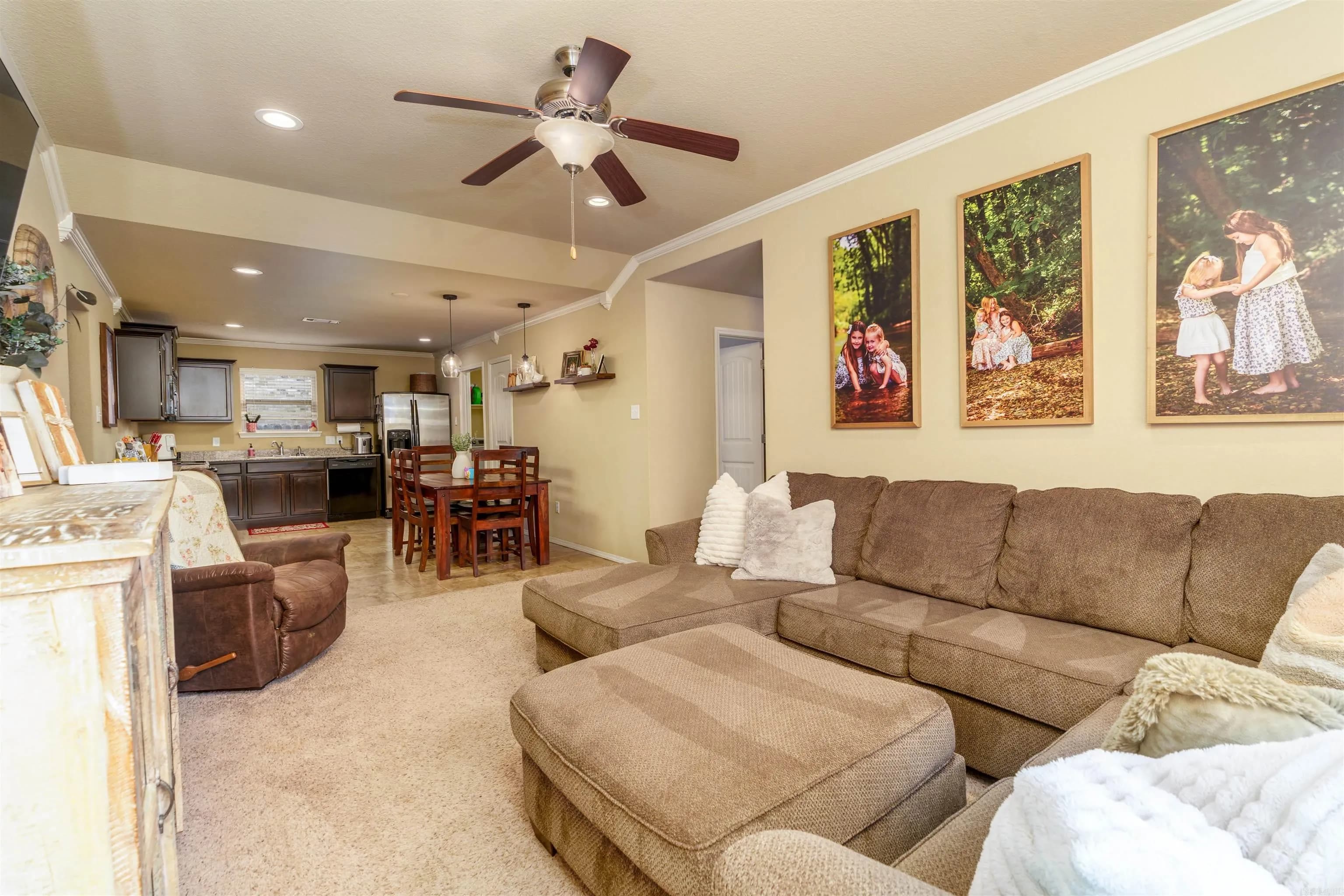 Property at 1210  Matehuala - Image 9