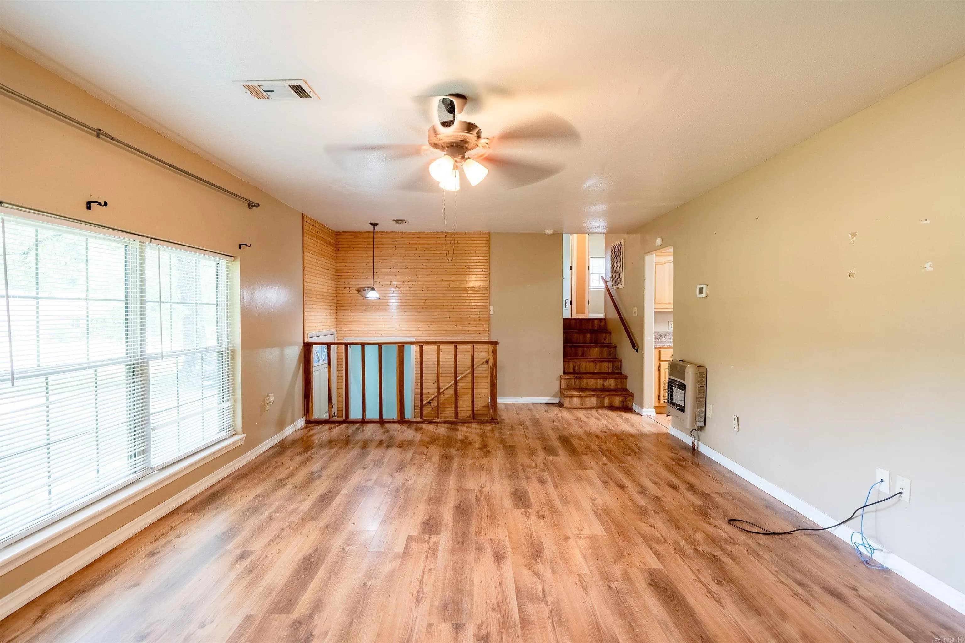 Property at 304  Main - Image 5