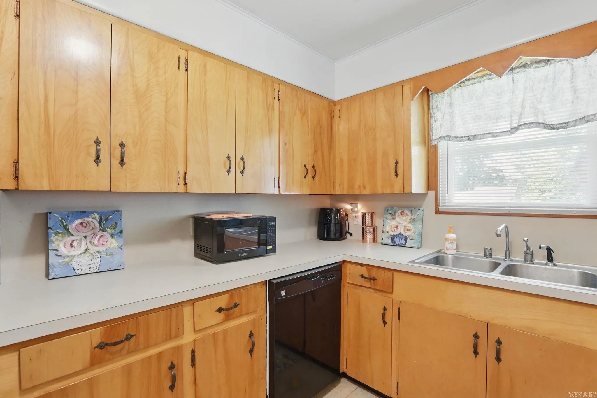 Property at 415 W 50th - Image 11