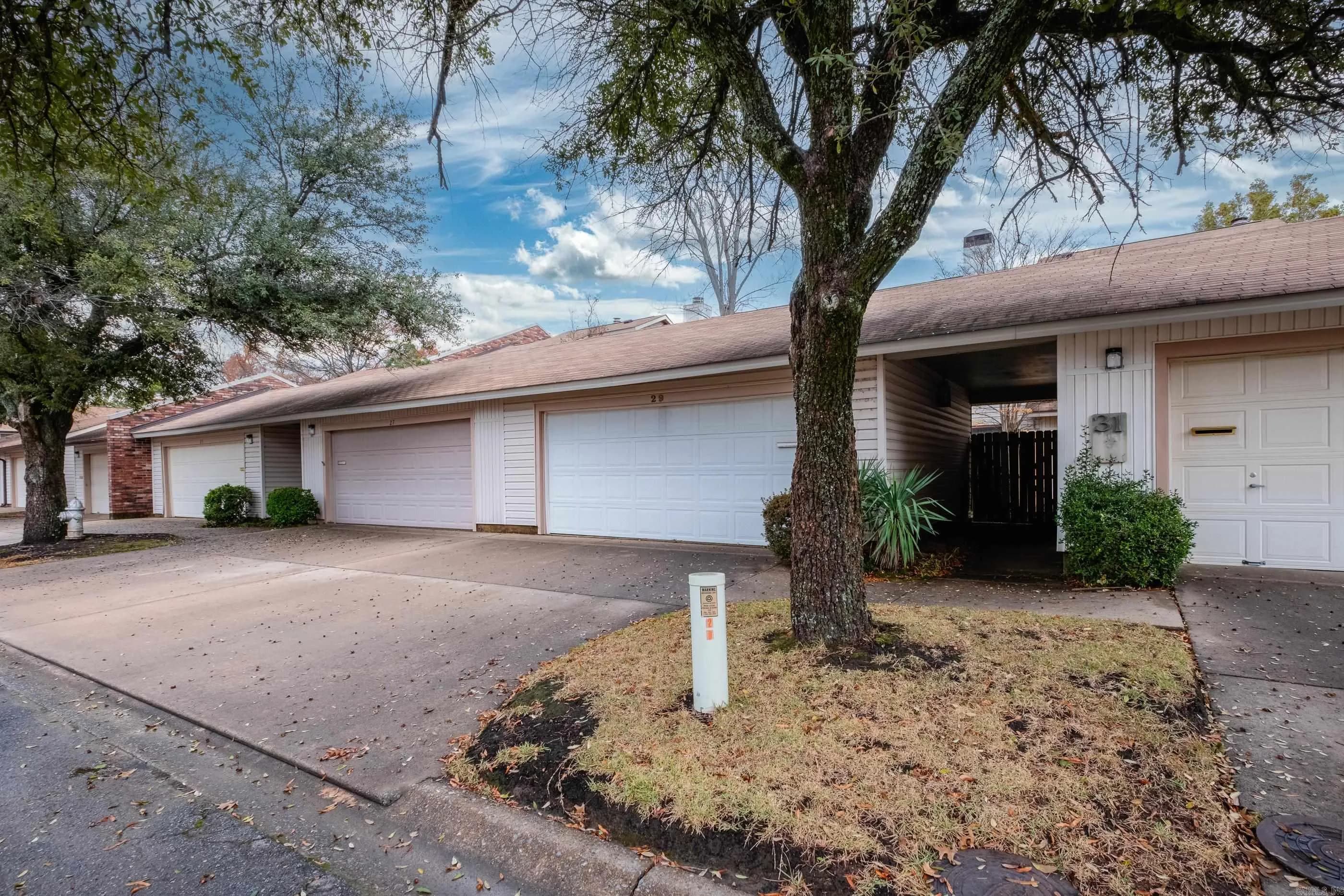 Property at 29  Hampshire - Image 2
