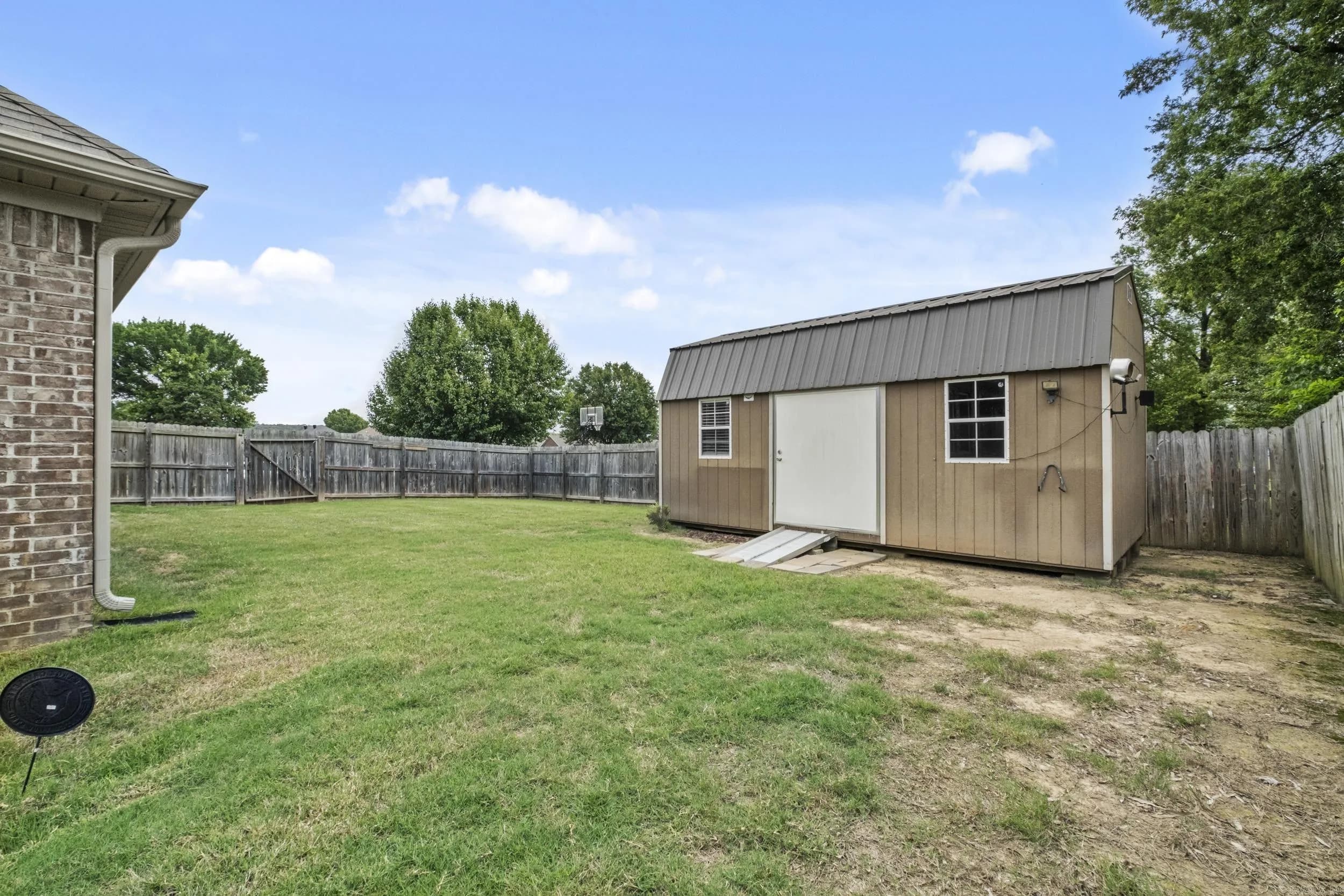Property at 2415  Audley bolton - Image 28