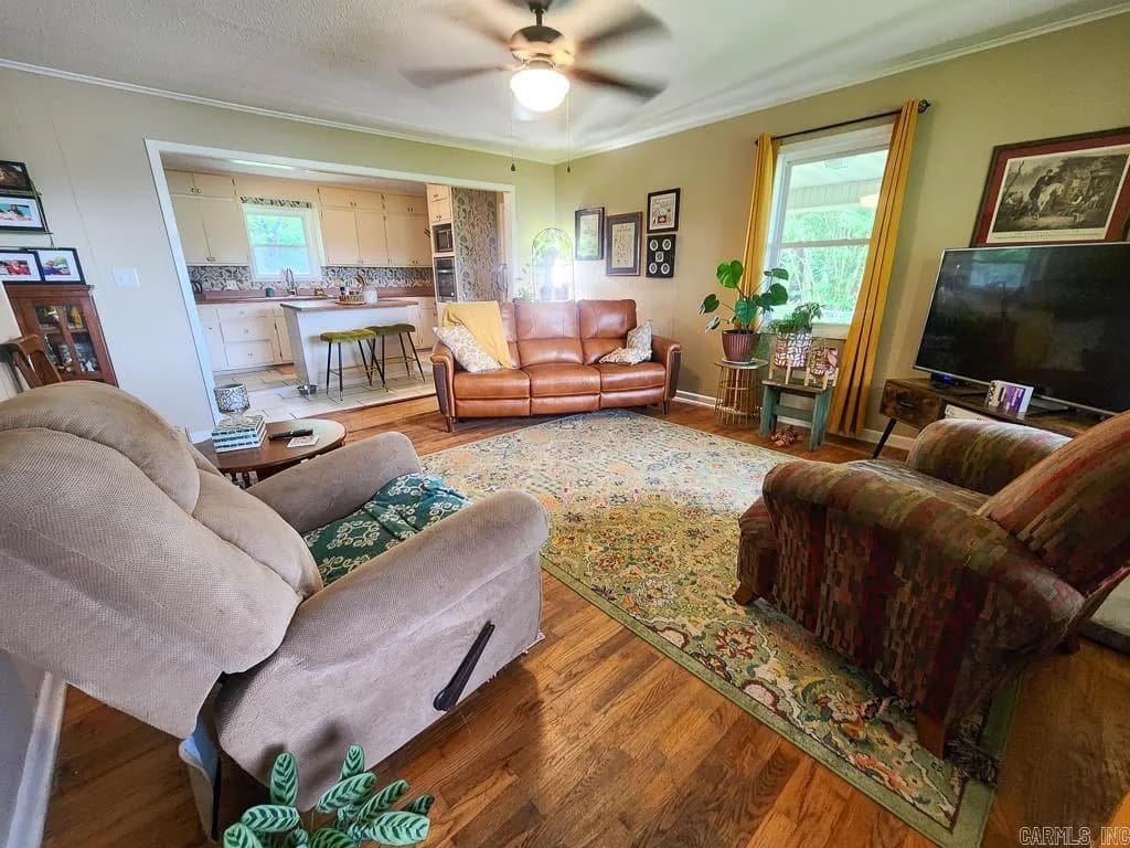 Property at 18  Cedar street - Image 3