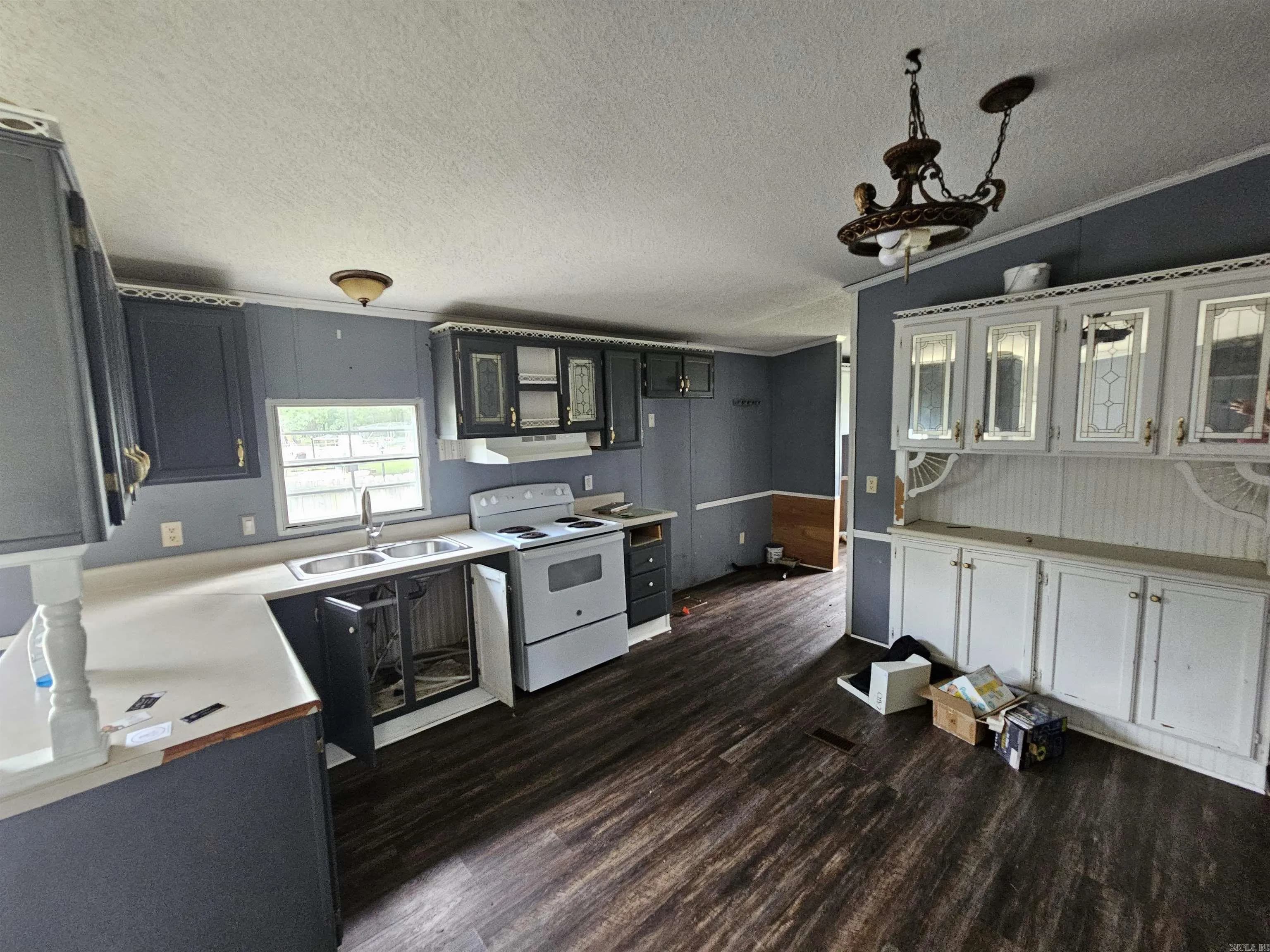 Property at 5401  Bayou meto - Image 10
