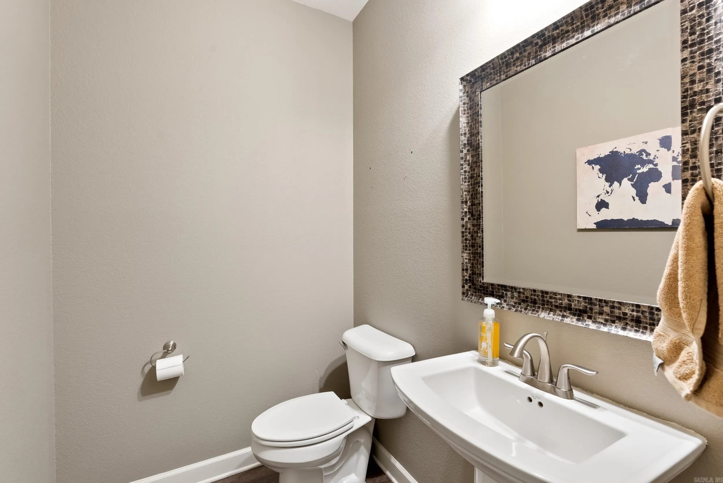 Property at 9  Beach cir - Image 35