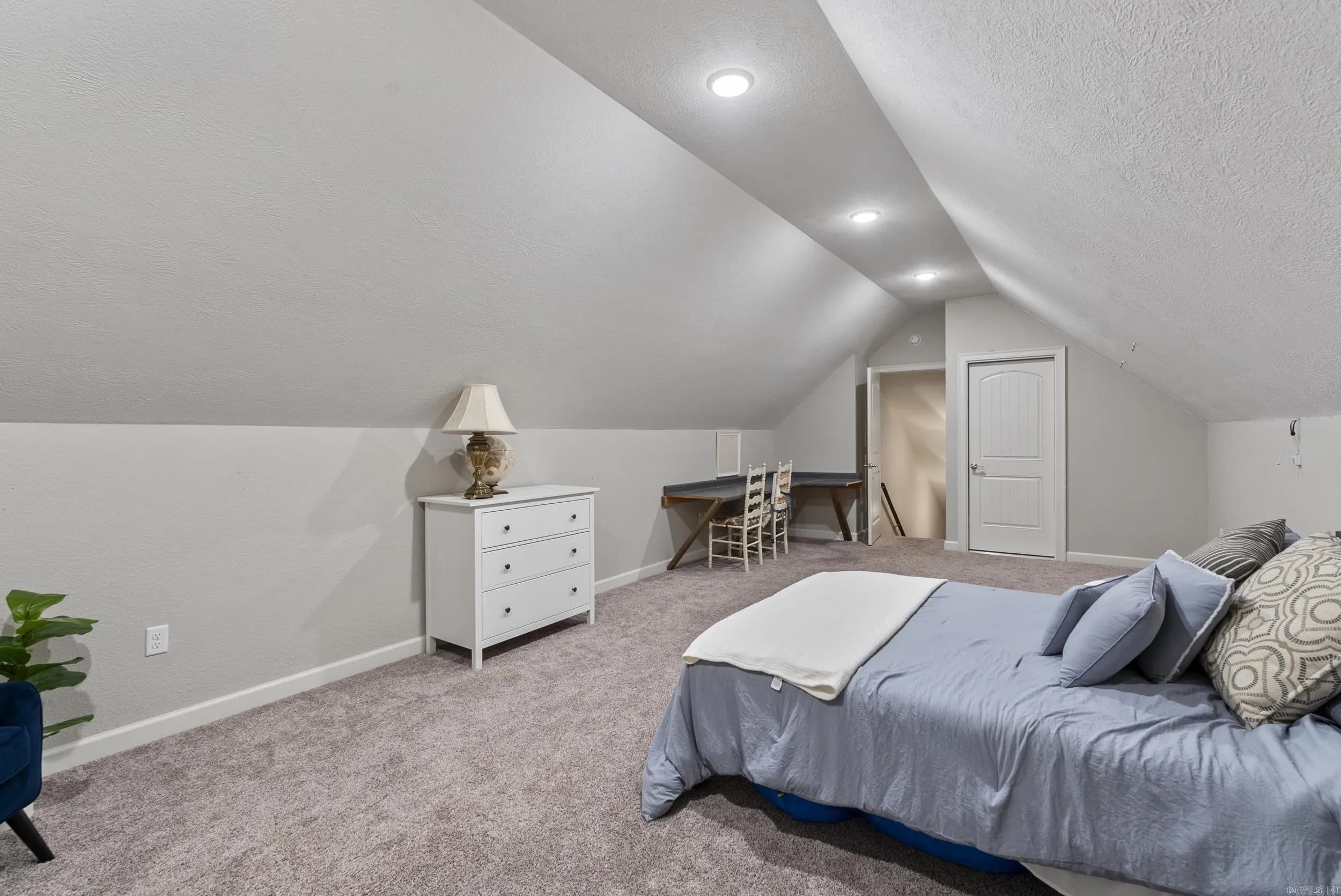 Property at 9  Beach cir - Image 39
