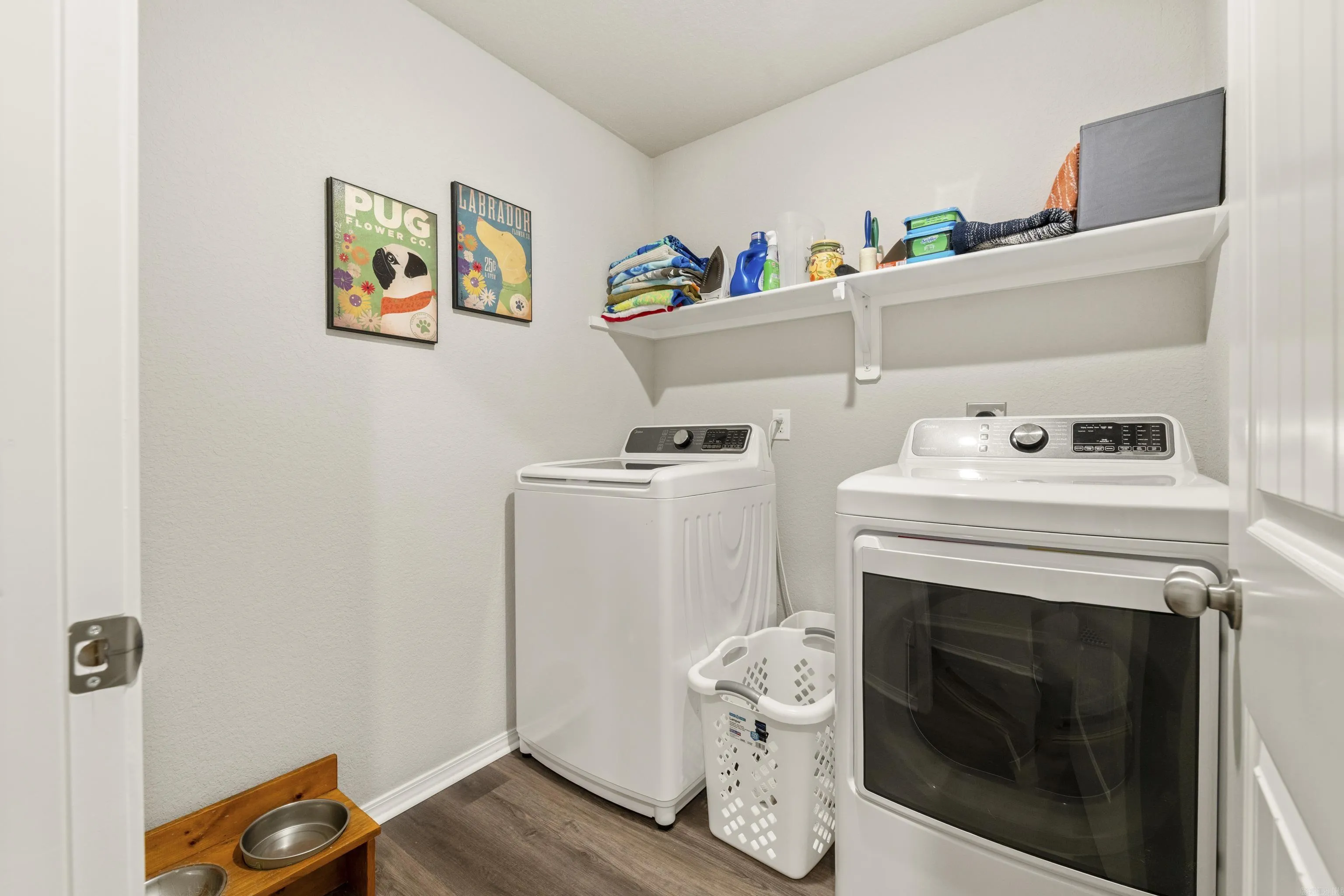 Property at 1711  Ridgefield - Image 17