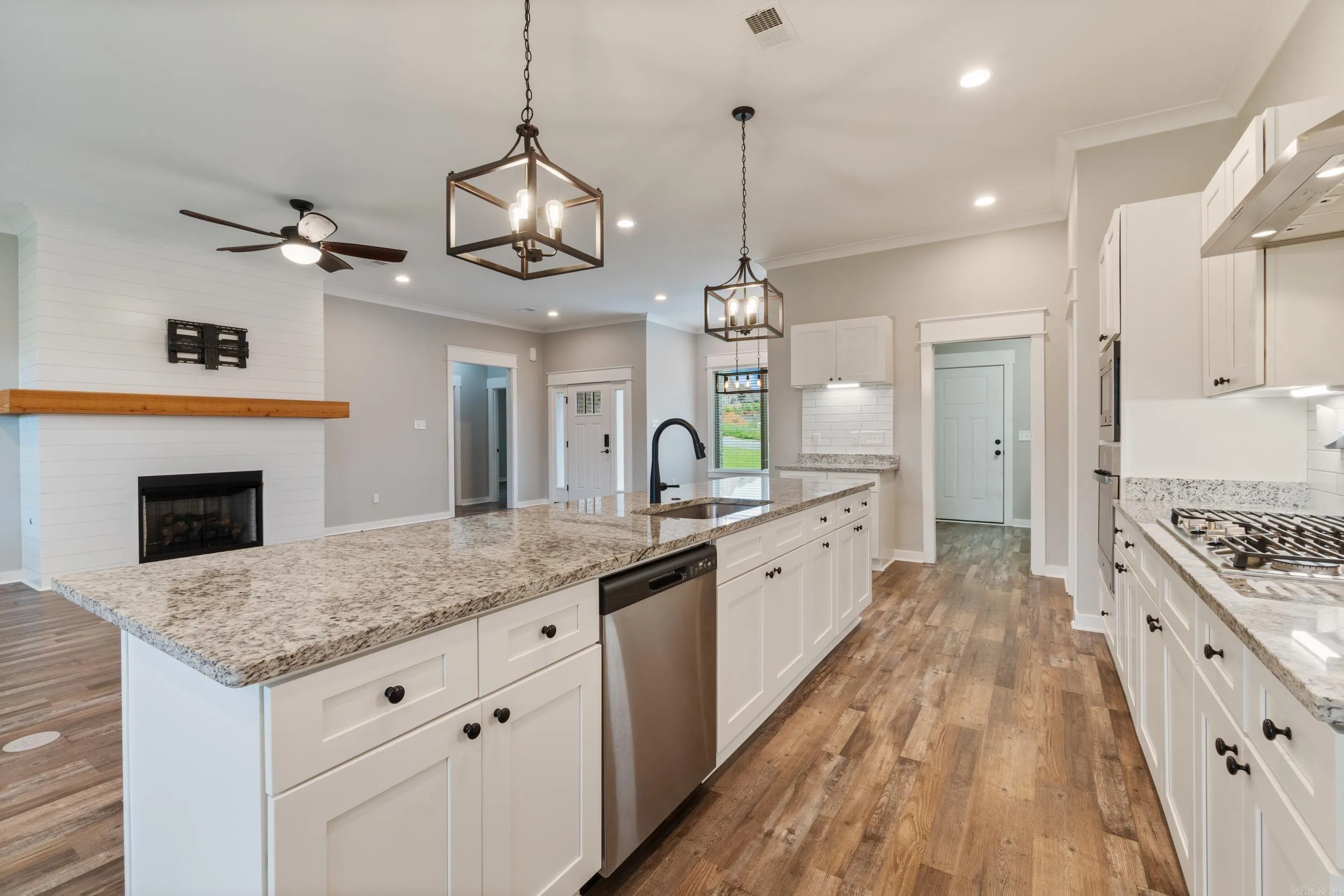 Property at 1569  Marquee - Image 17