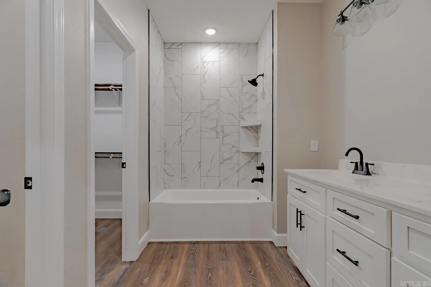 Property at 408 S Baltimore - Image 21