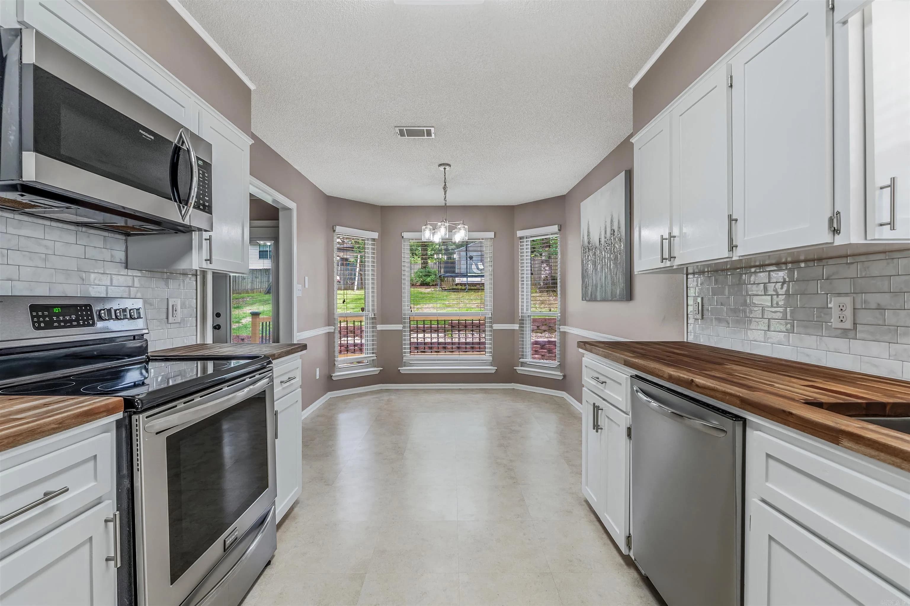 Property at 6404  Countryside - Image 22