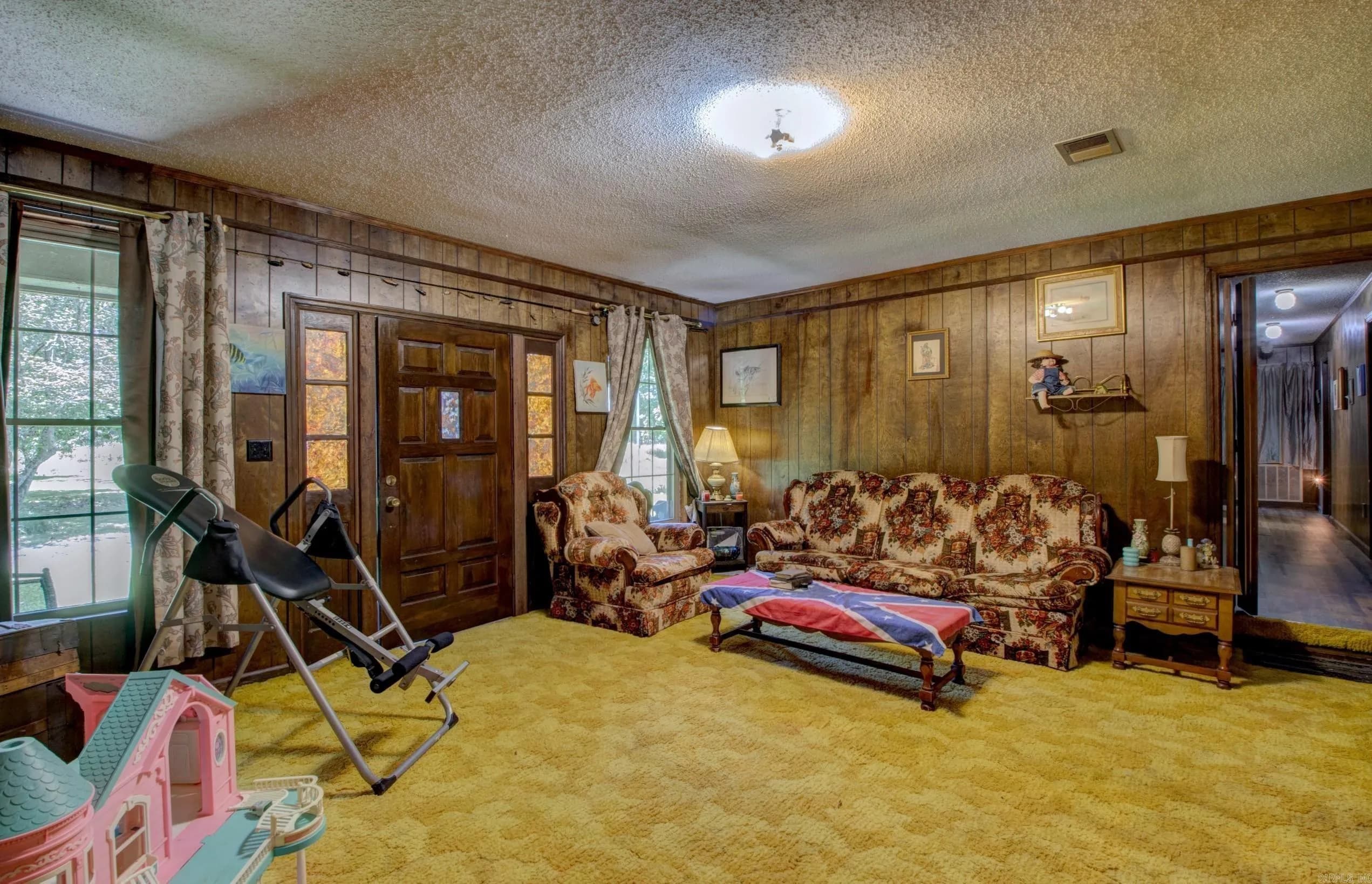 Property at 826  Carson bridge - Image 8