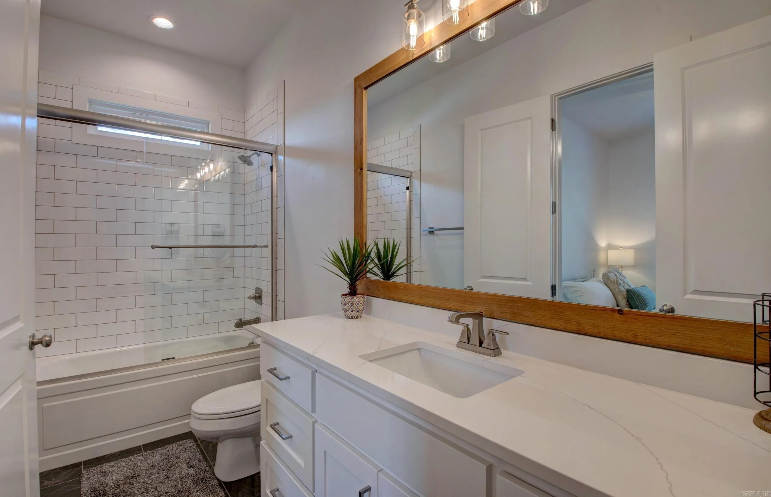 Property at 7301  Lake point - Image 36