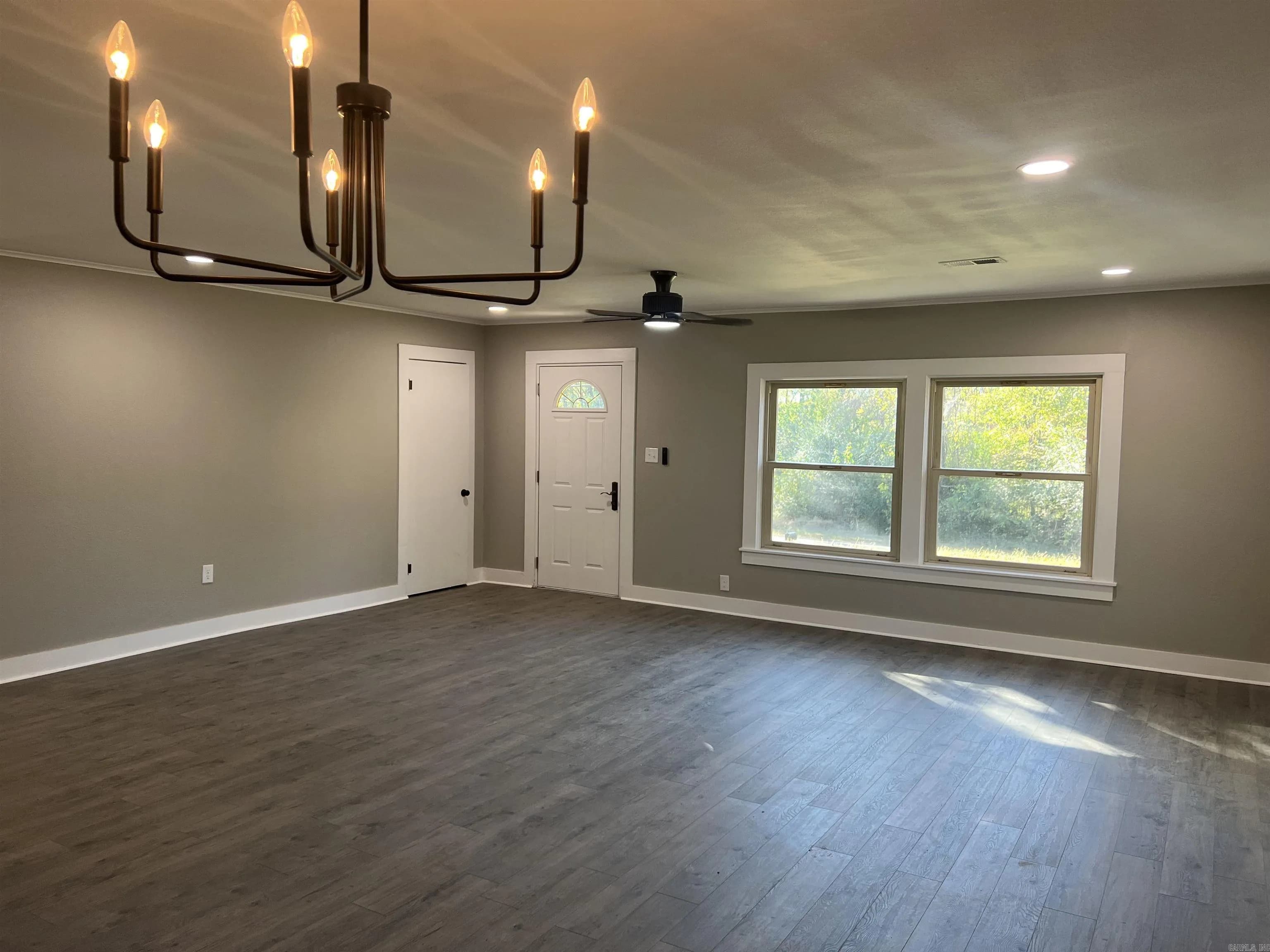 Property at 1310  Judson - Image 9