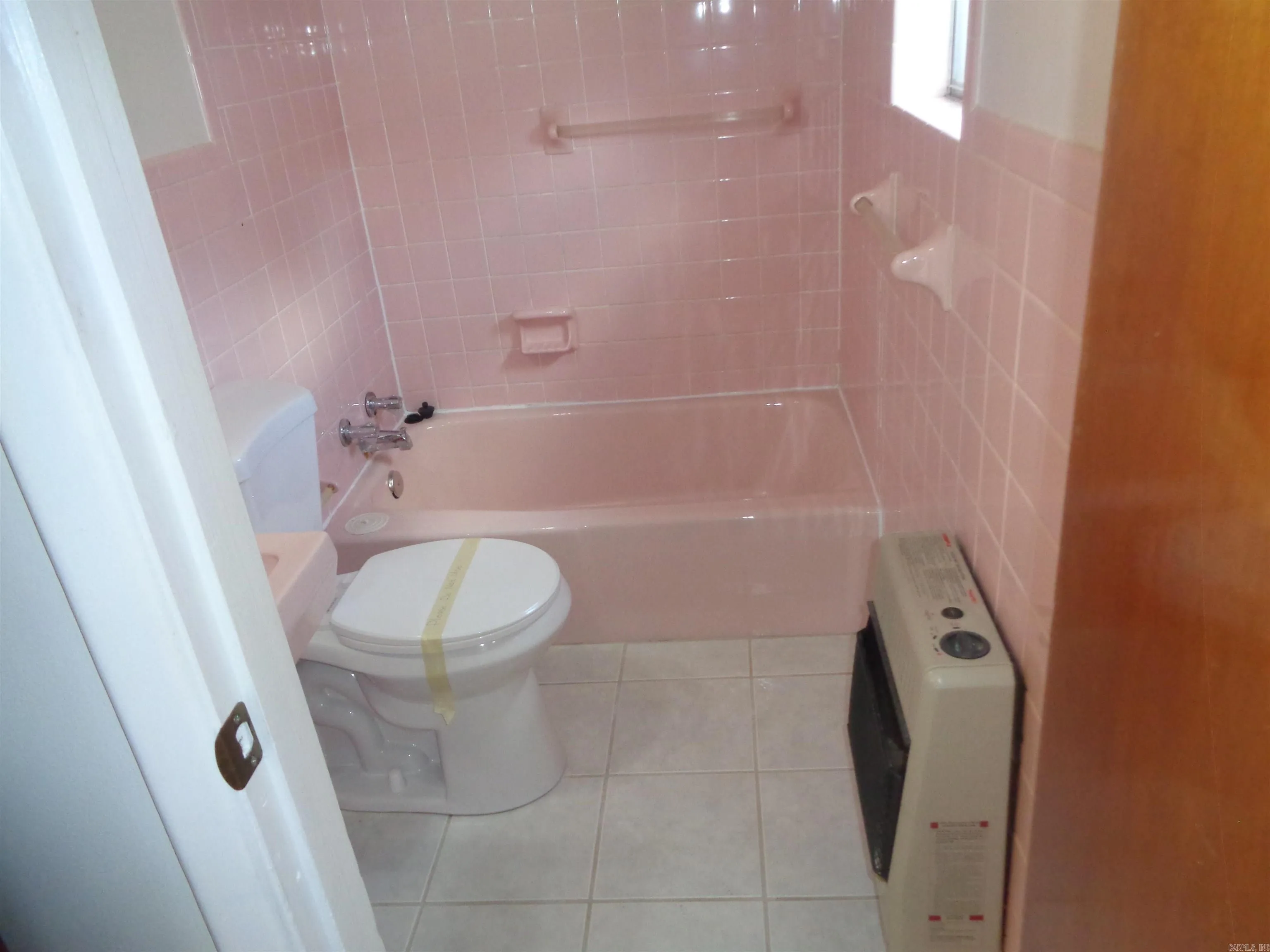 Property at 7  Chicago - Image 36