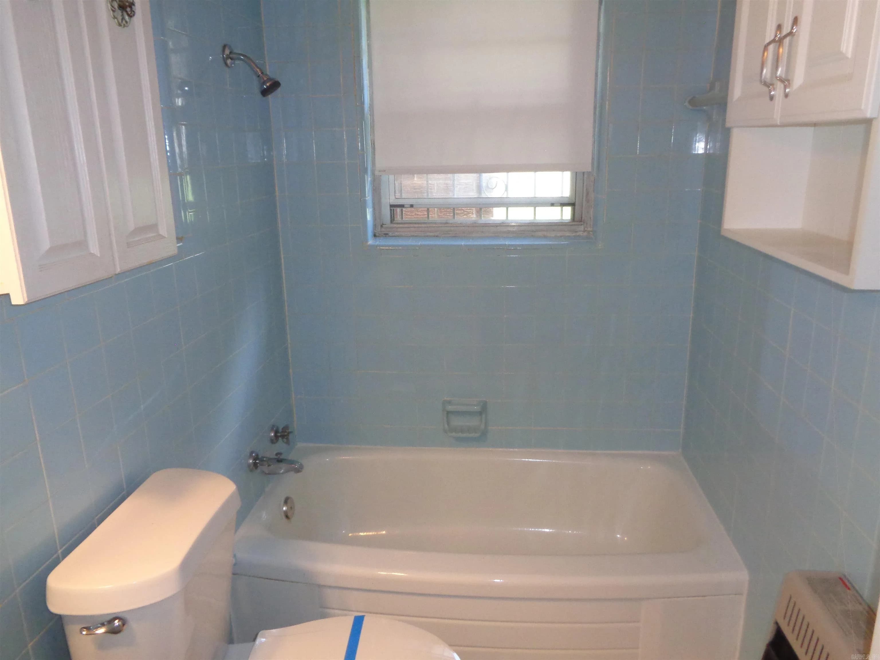 Property at 7  Chicago - Image 27